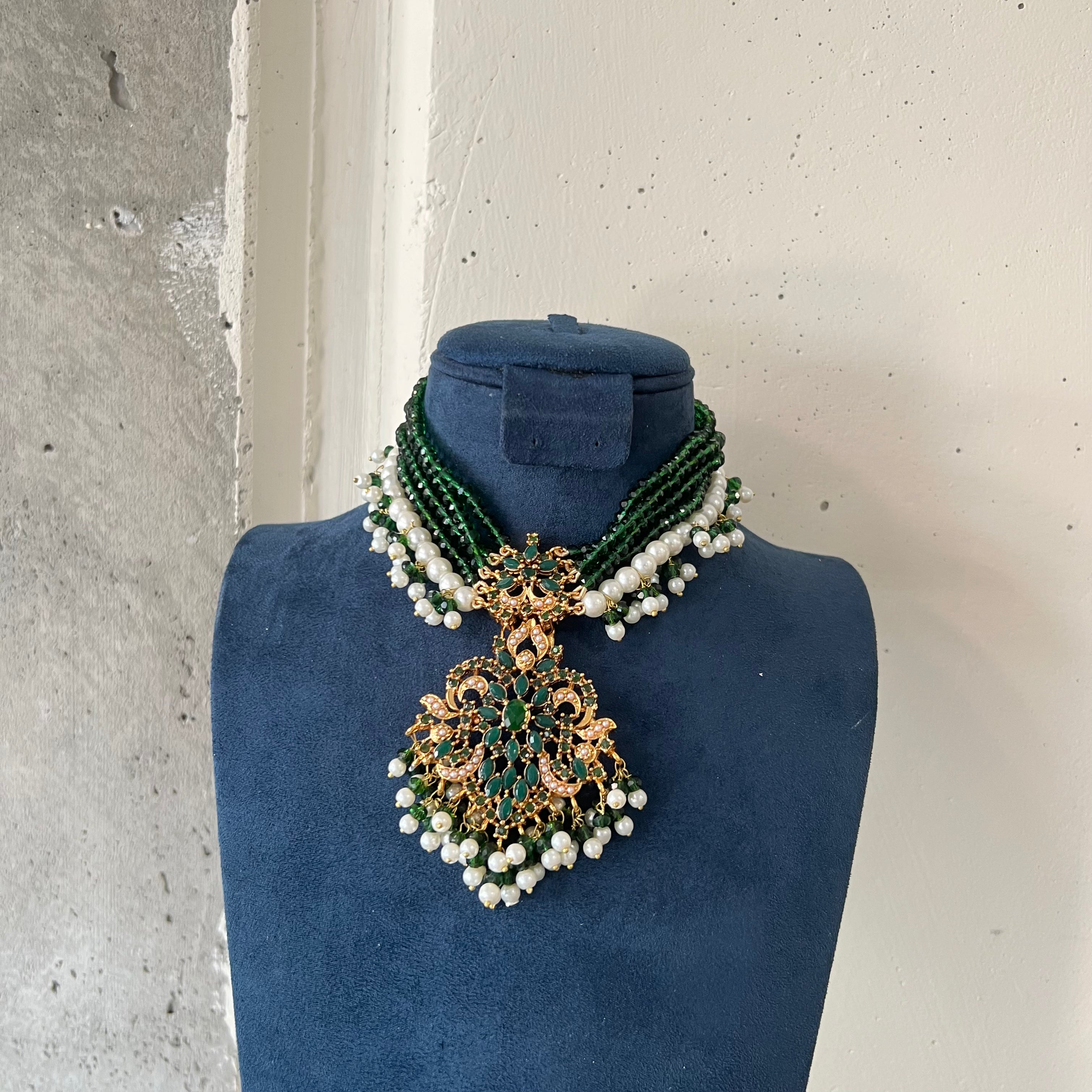 Ariana Choker Set Green