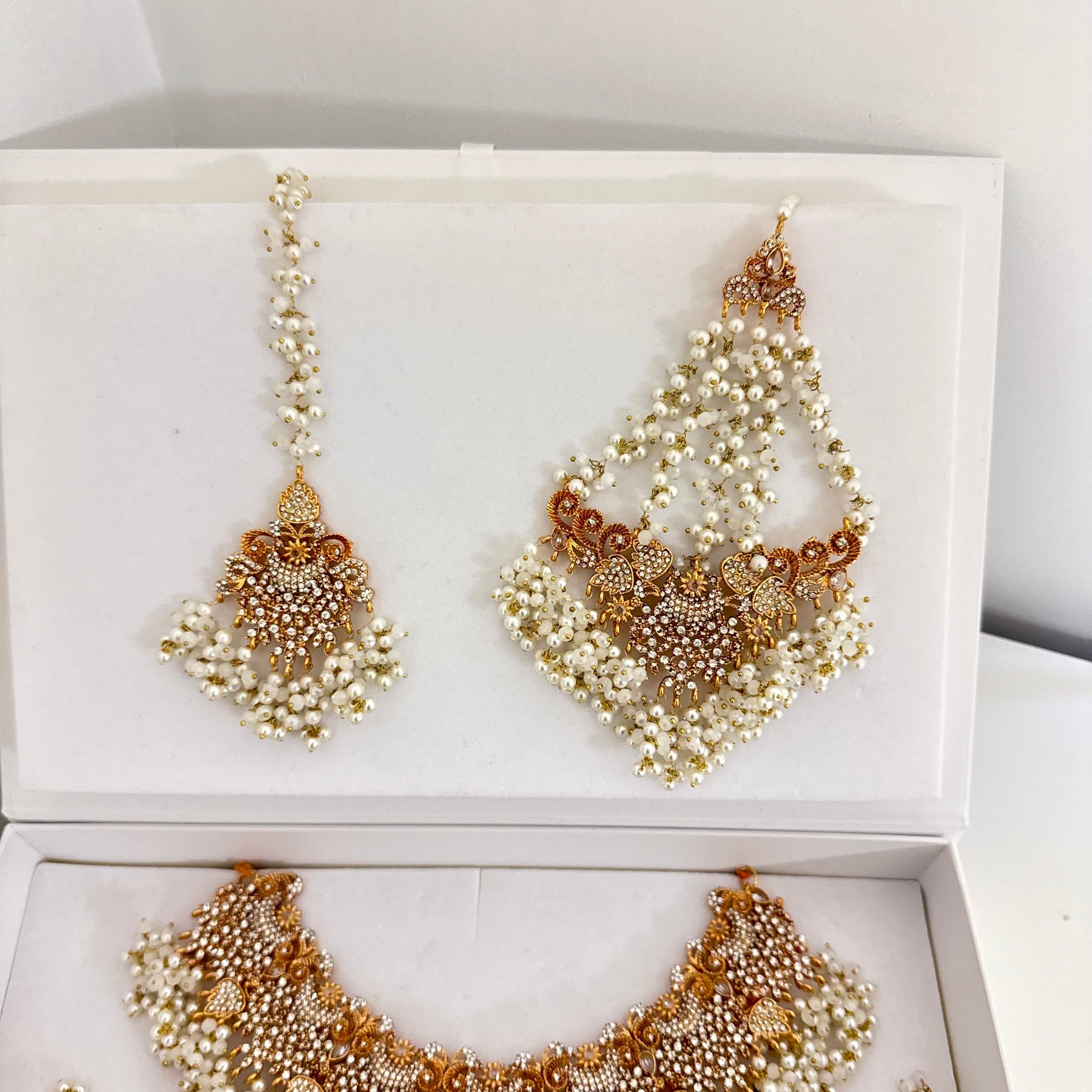 Sabika Necklace Set