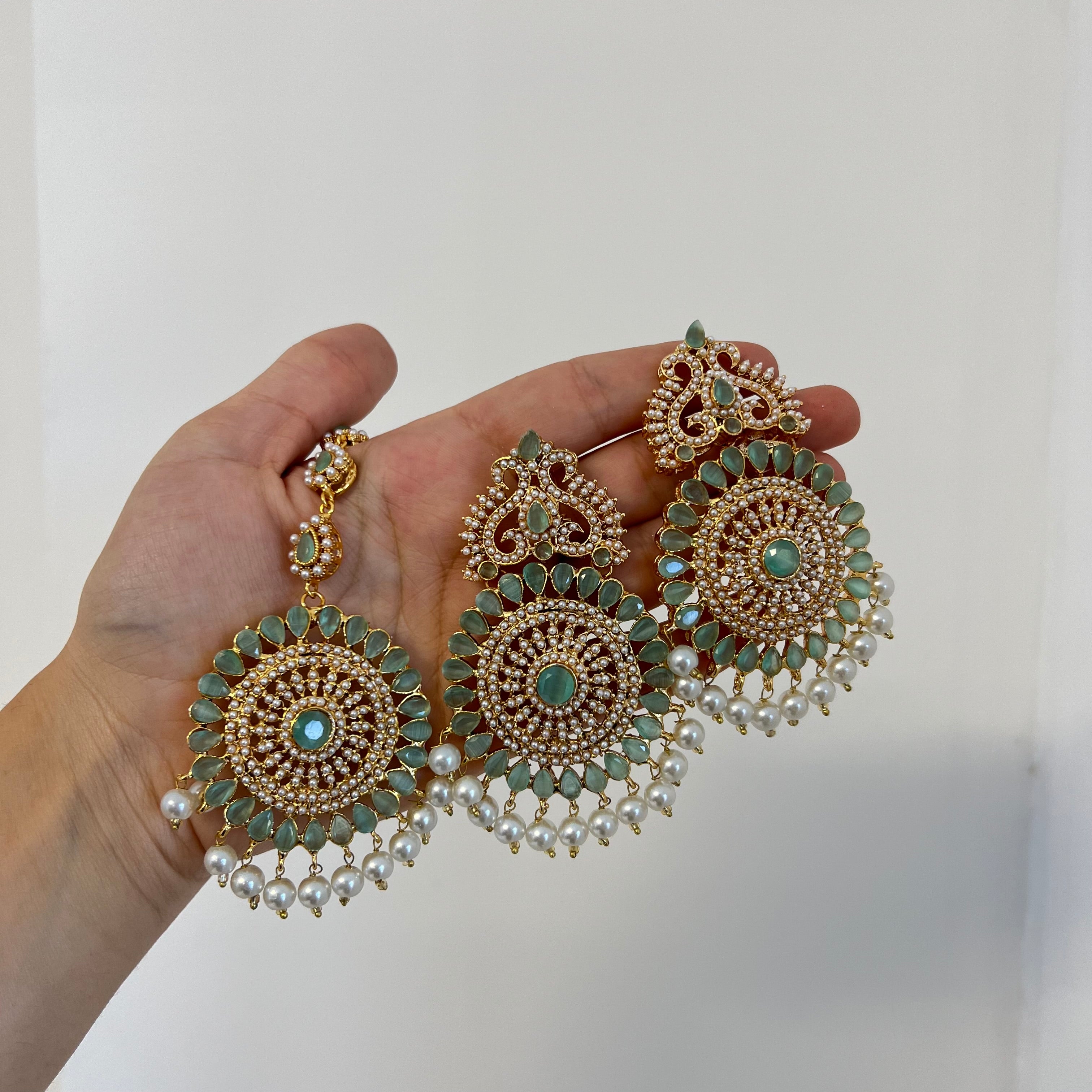 Lyba Earrings & Tikka Mint