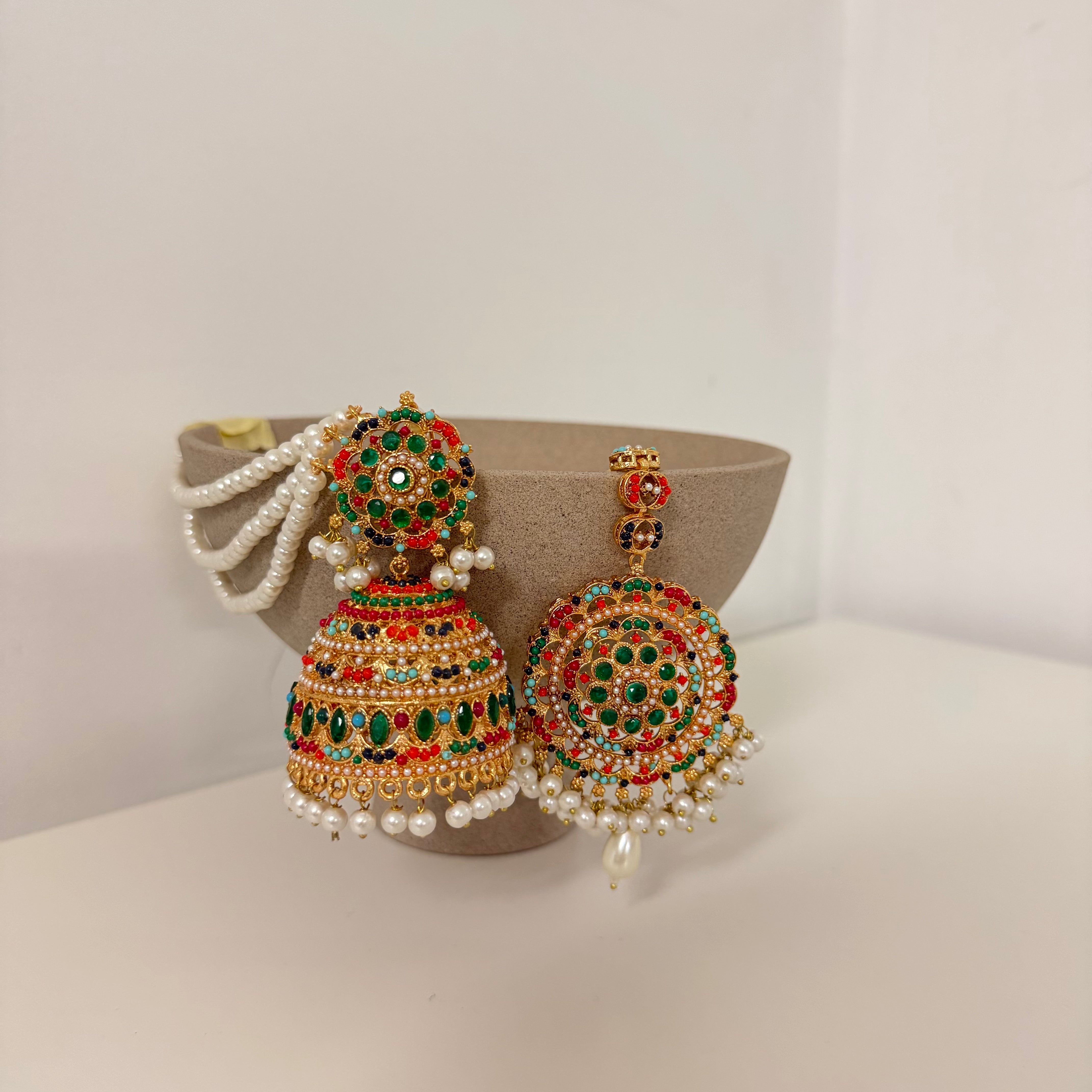 Zeenia Earrings & tikka