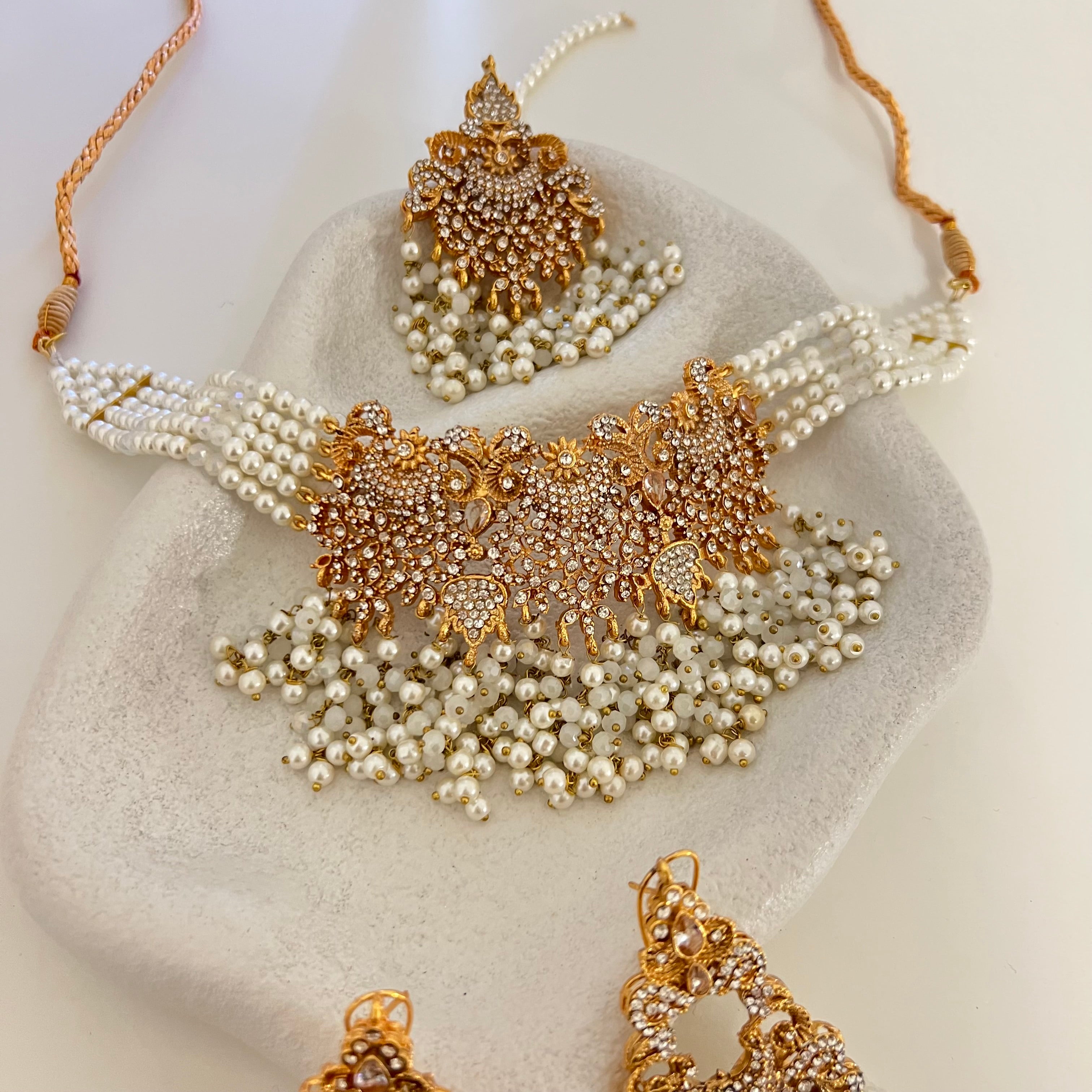 Sabika Choker Set