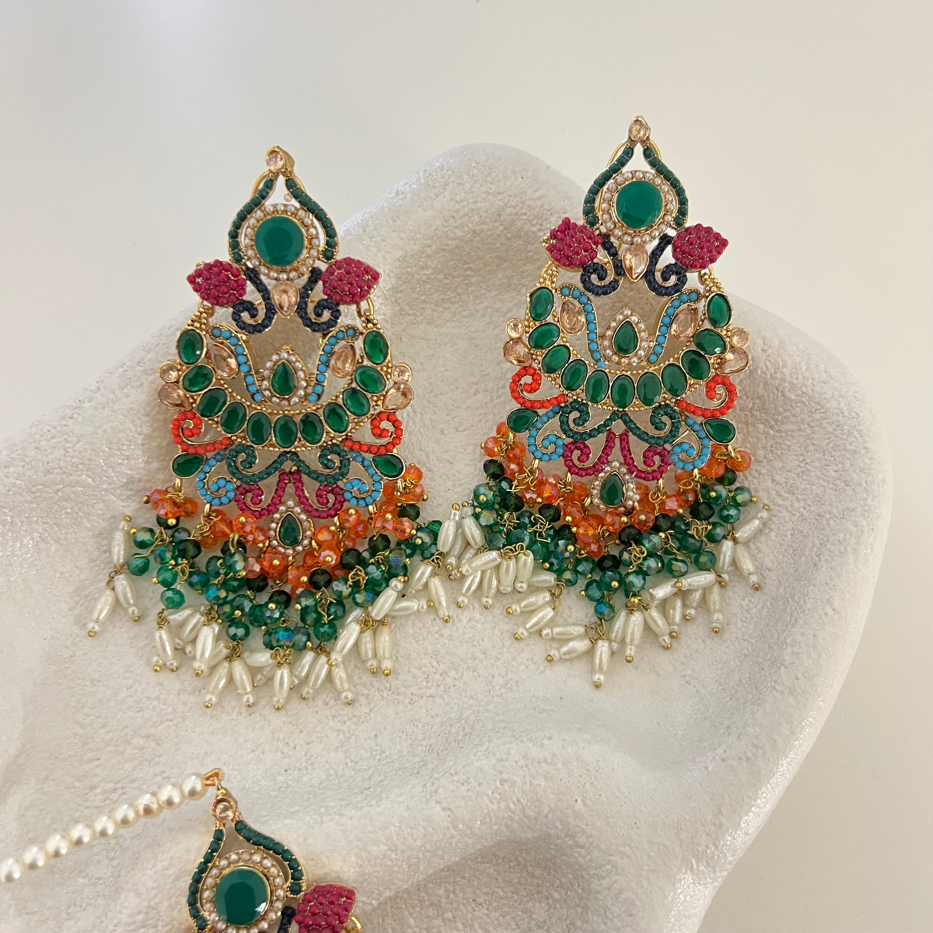 Zyna Earrings & Tikka Set