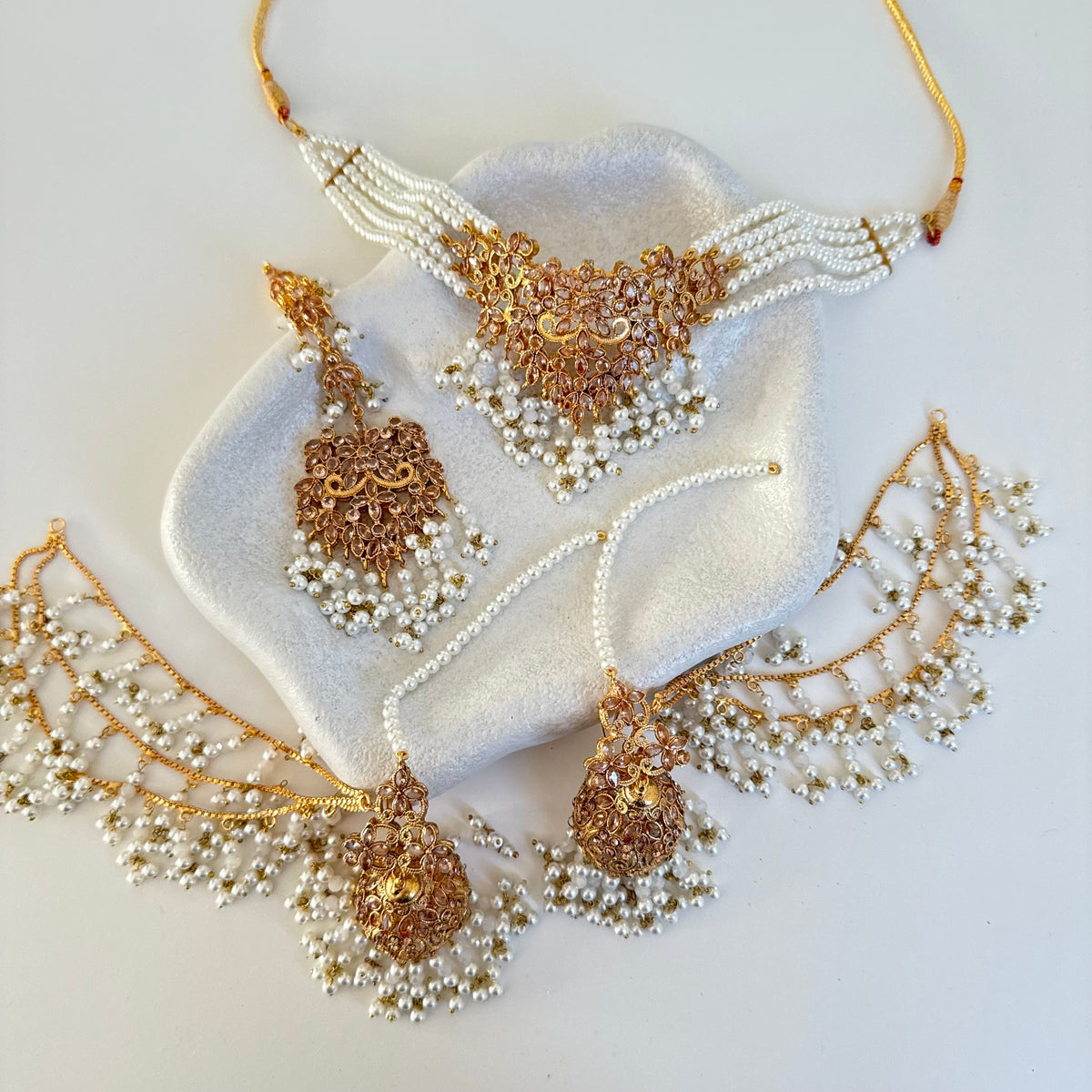 Mahira Choker Set
