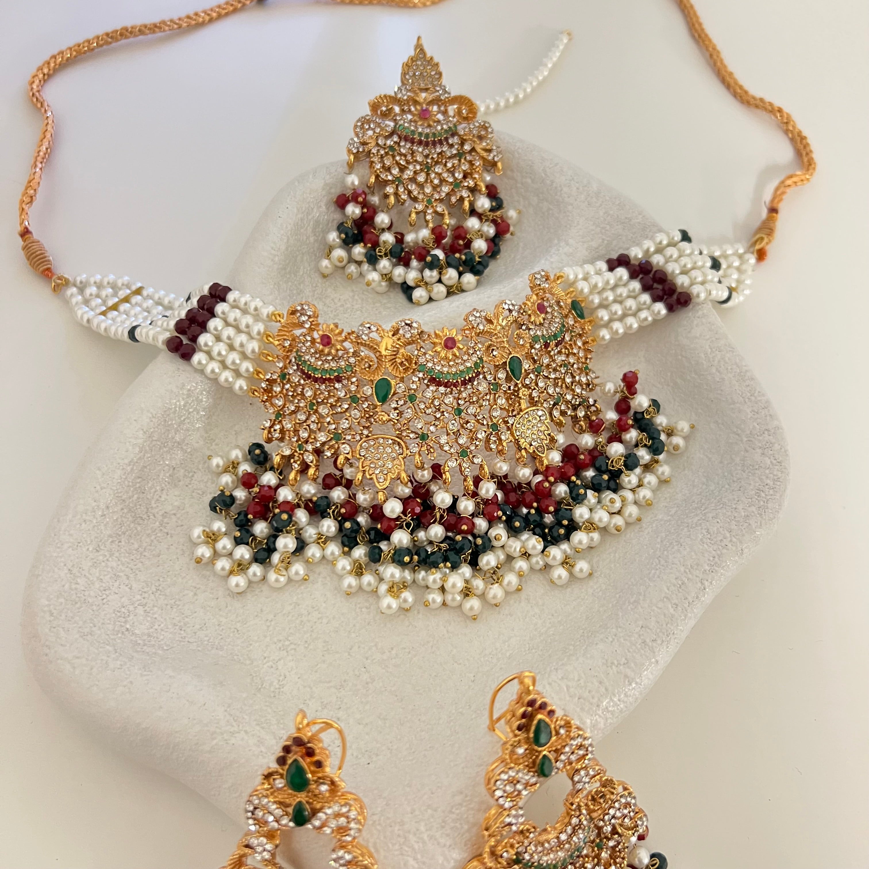 Sabika Choker Set