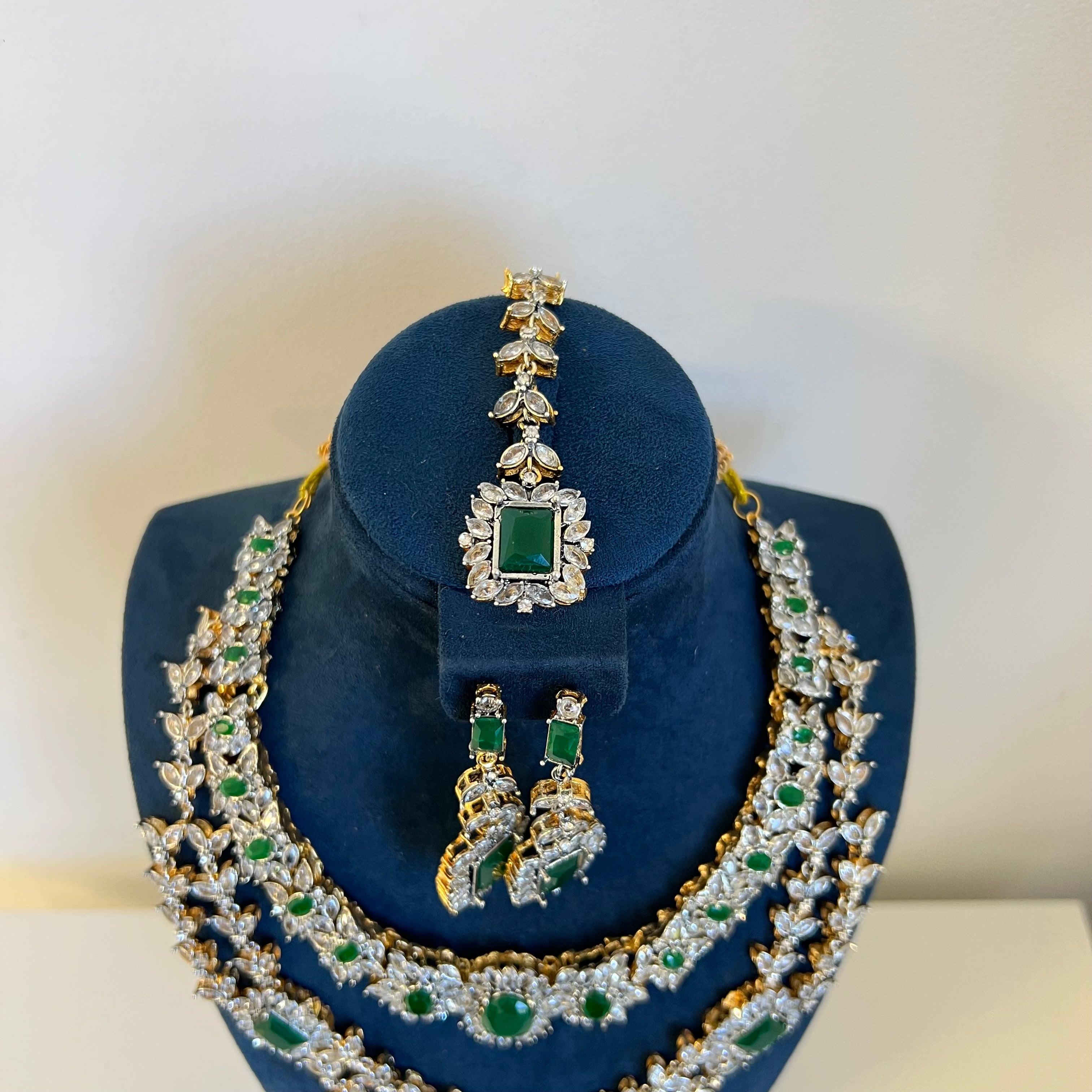 Zarnab Necklace Set Green