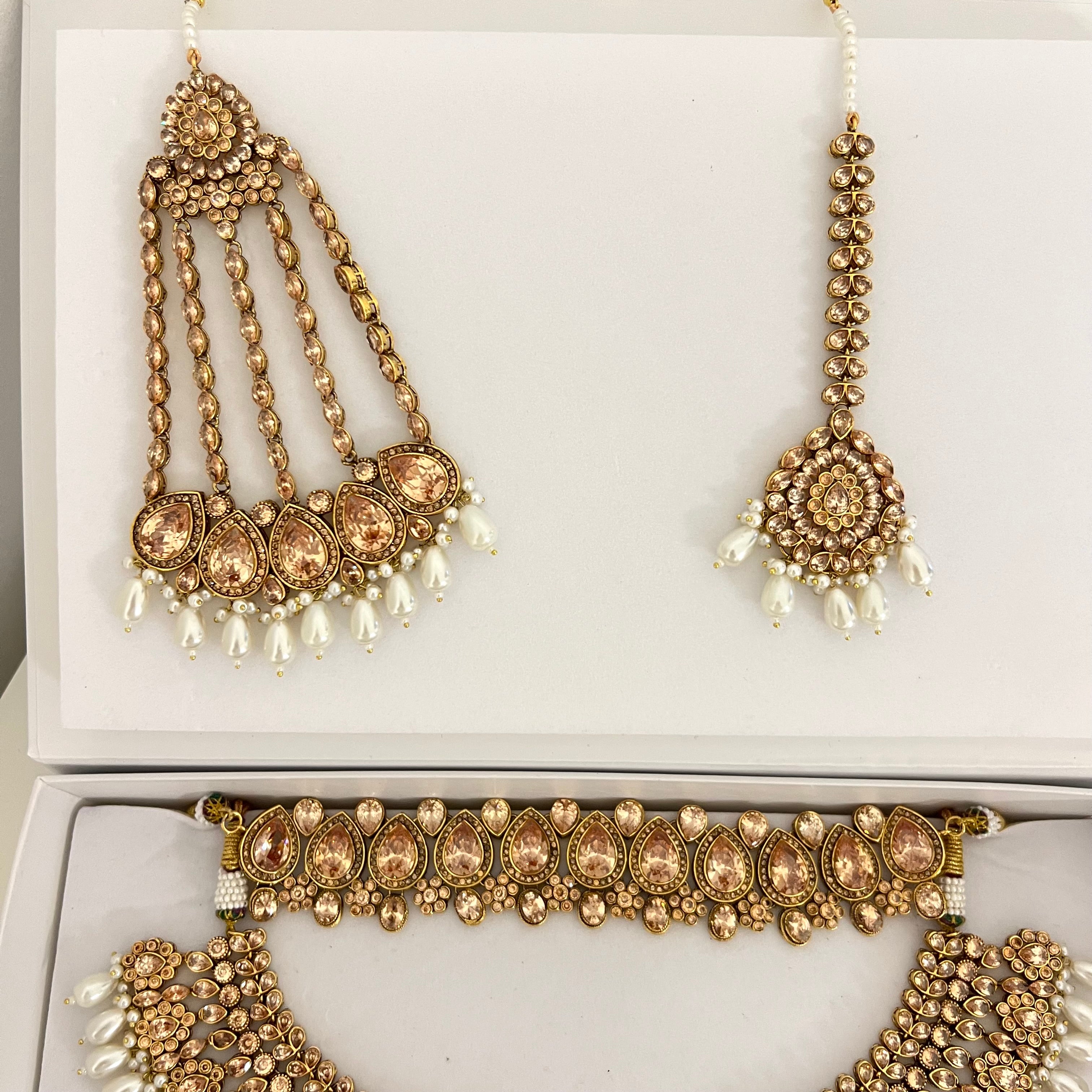 Aria Bridal Set Bronze Gold