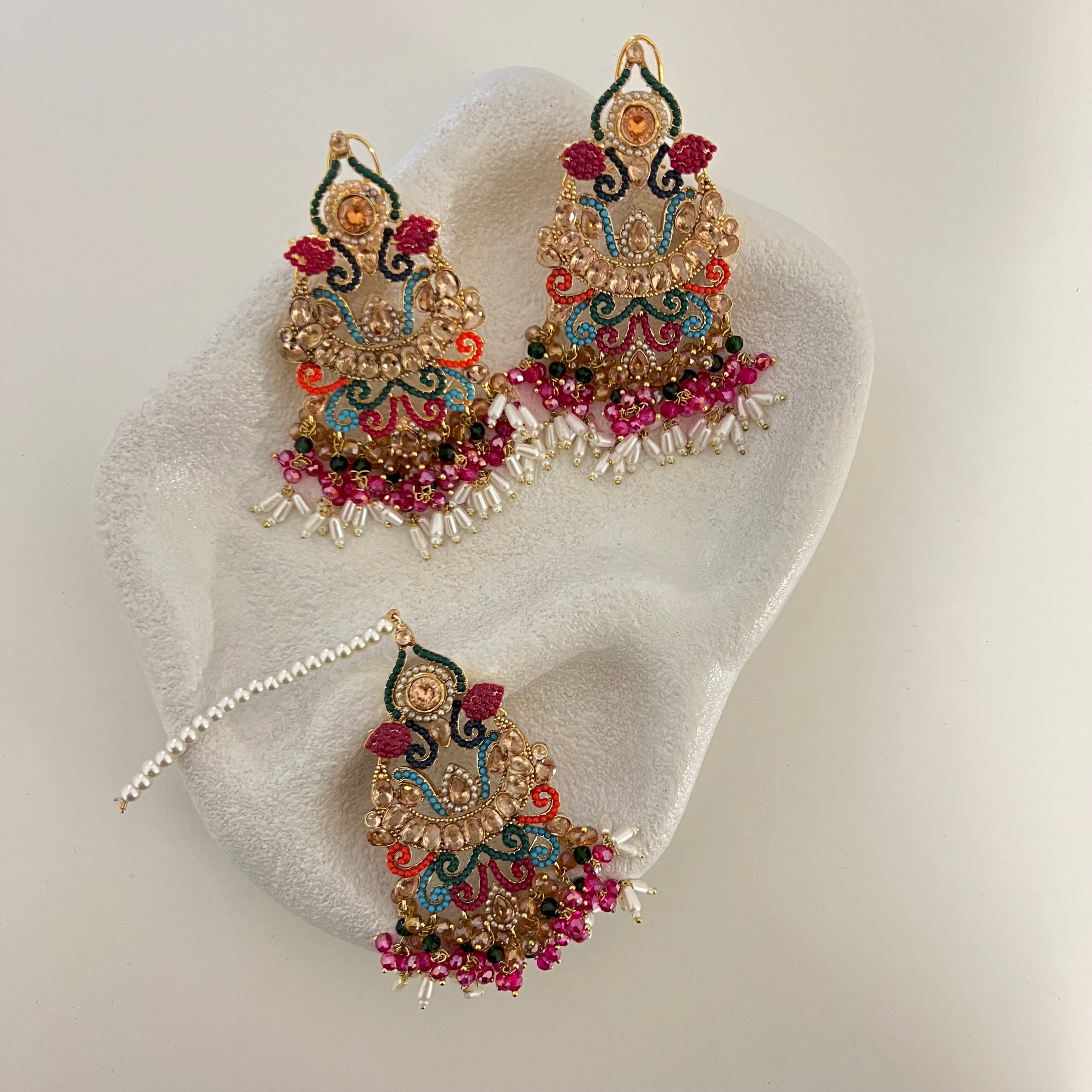 Zyna Earrings & Tikka Set