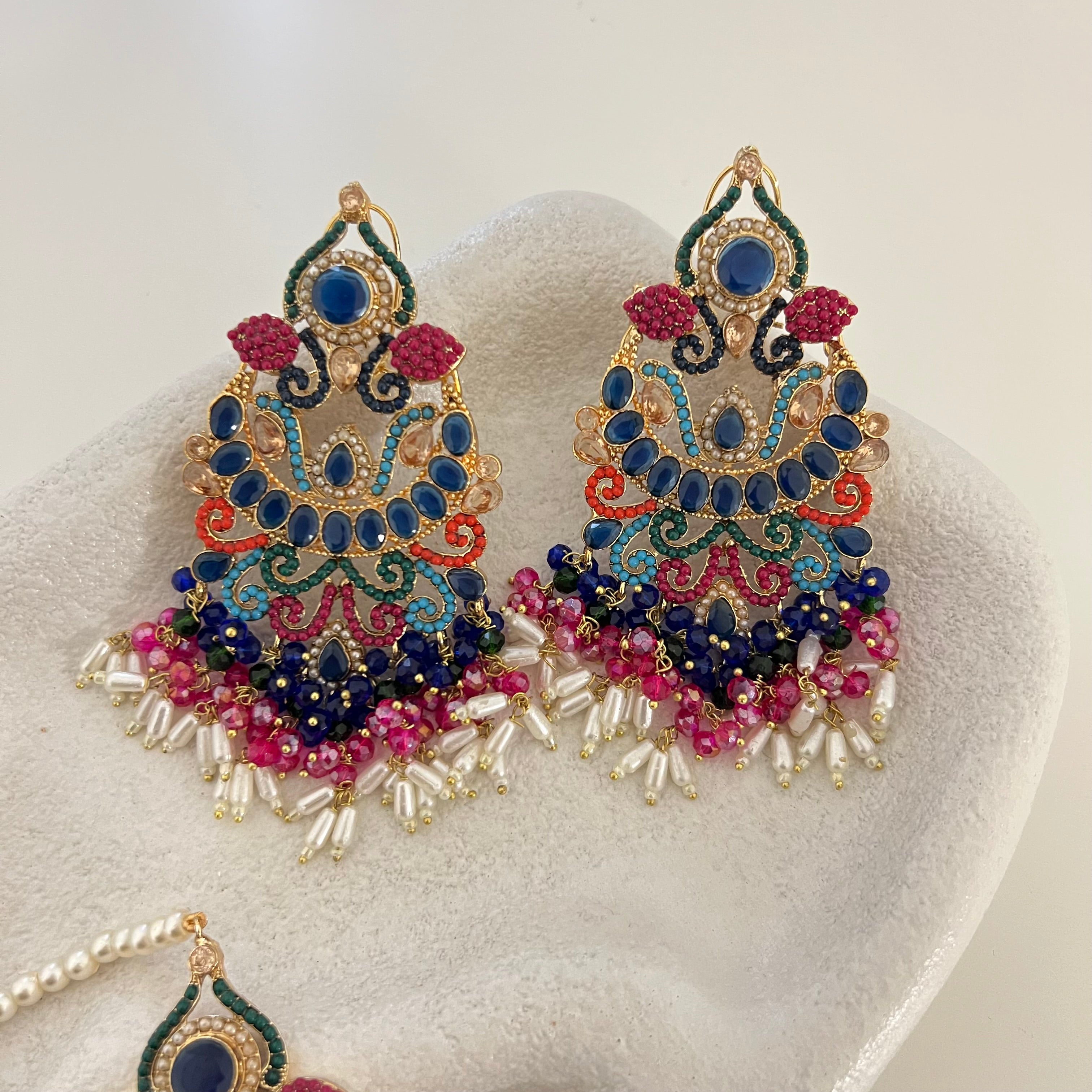 Zyna Earrings & Tikka Set