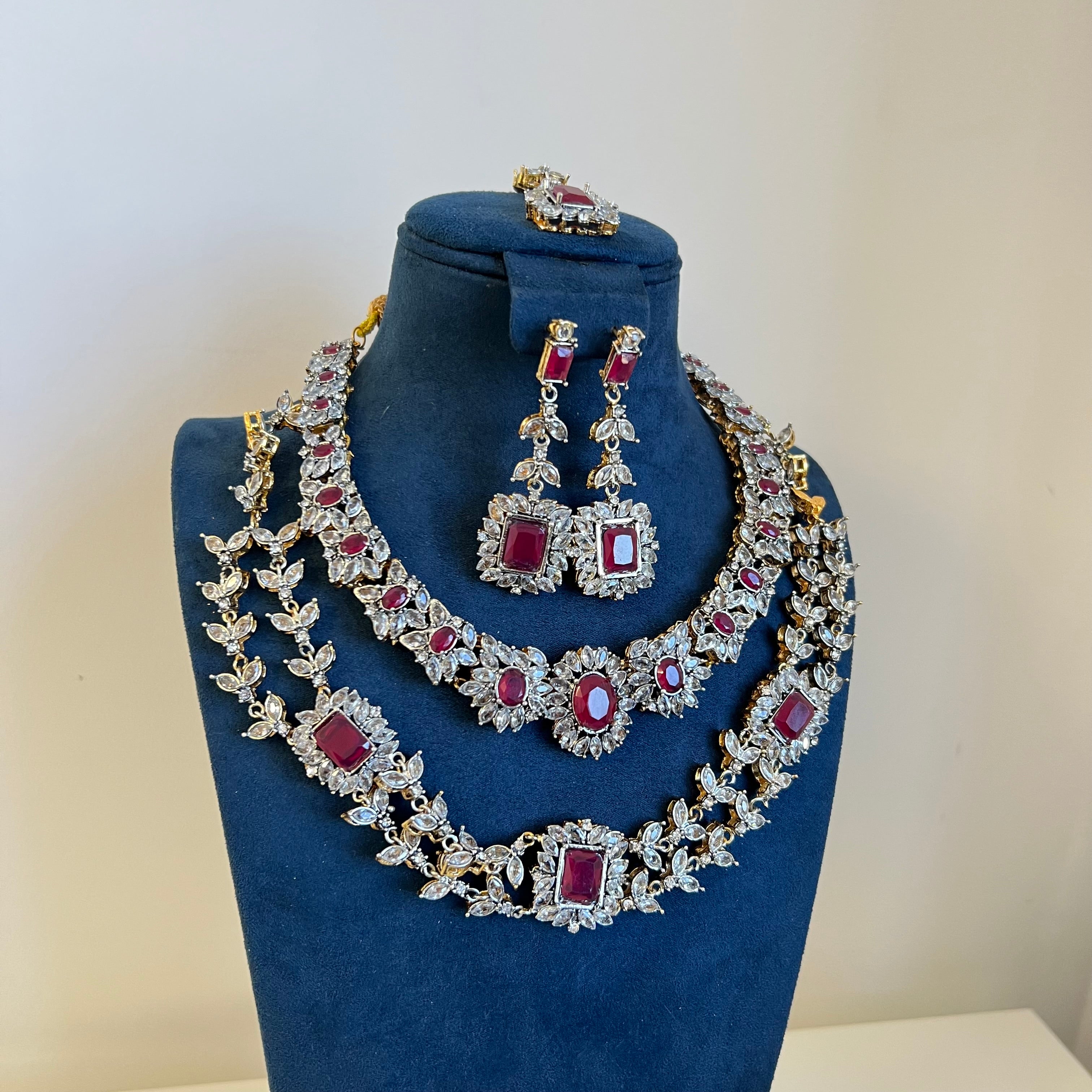 Zarnab Necklace Set Hot Pink