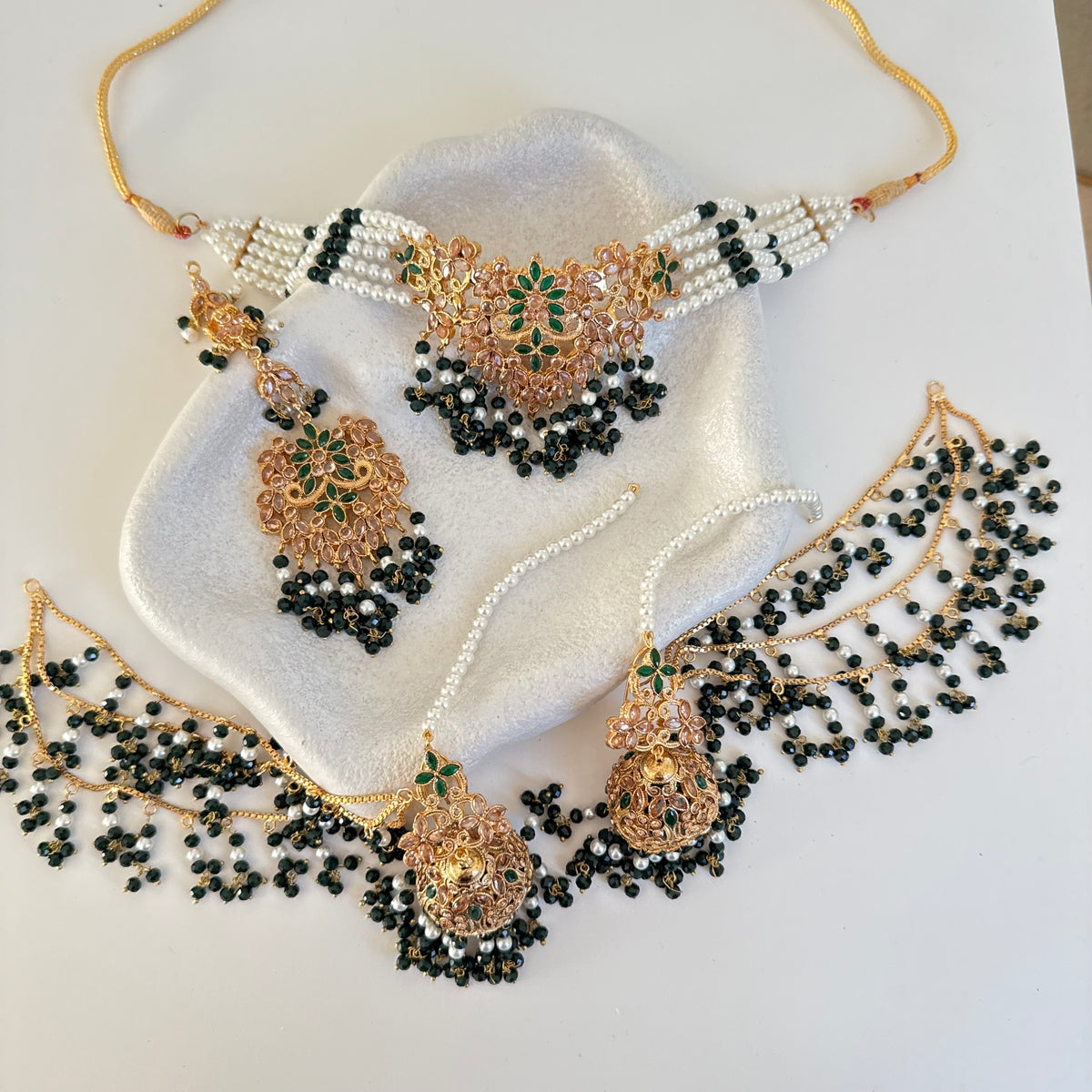 Mahira Choker Set