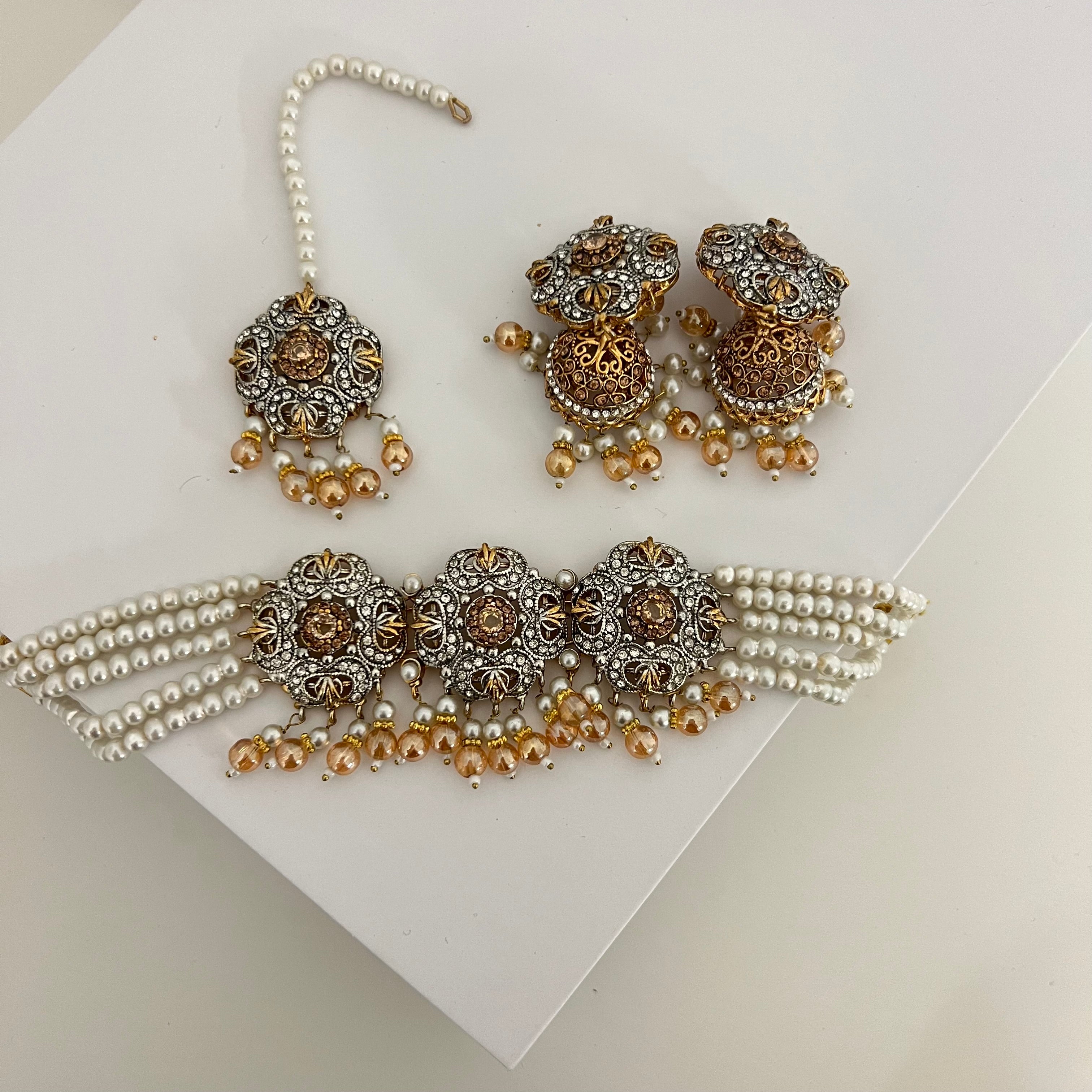 Mitchelle Choker Set