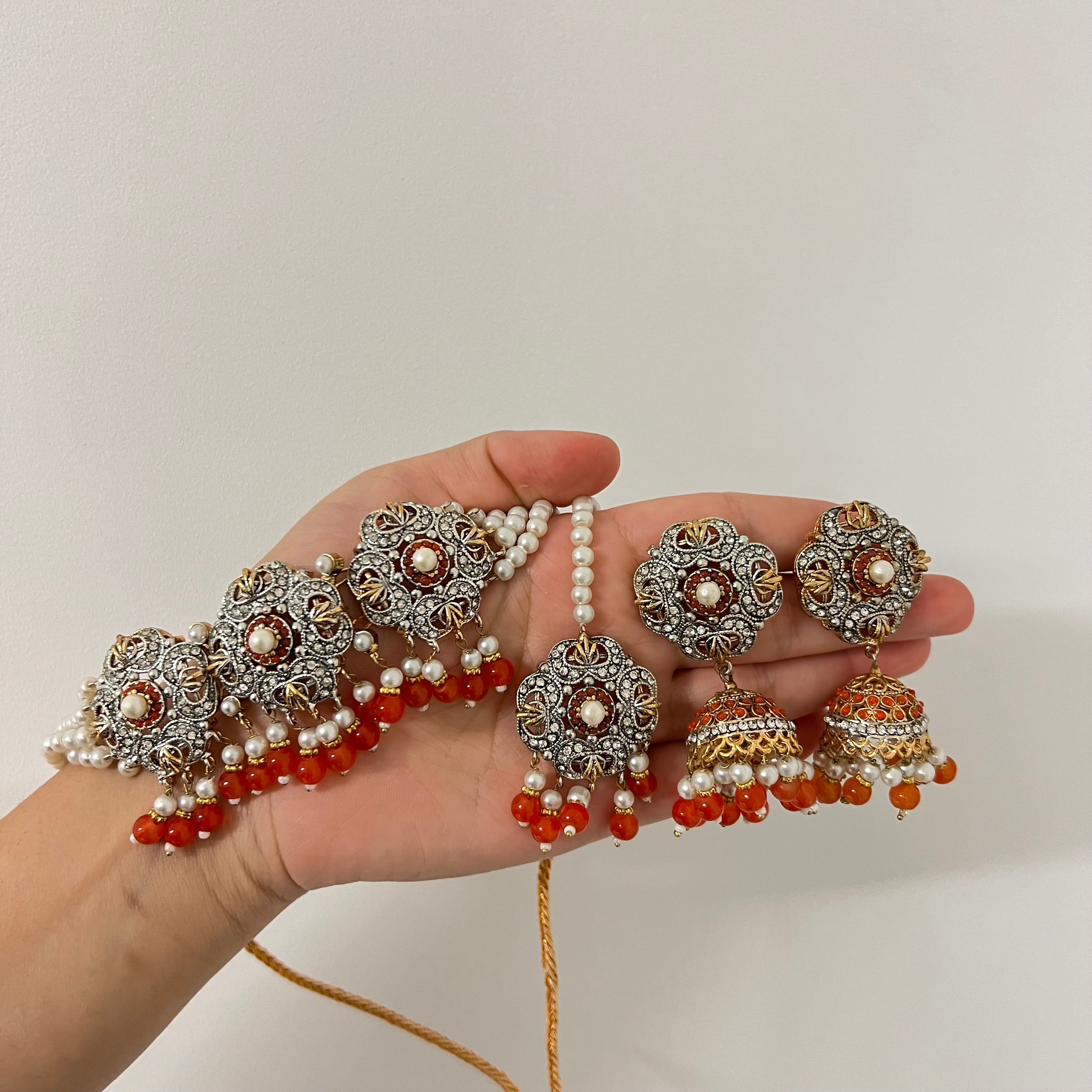 Mitchelle Choker Set