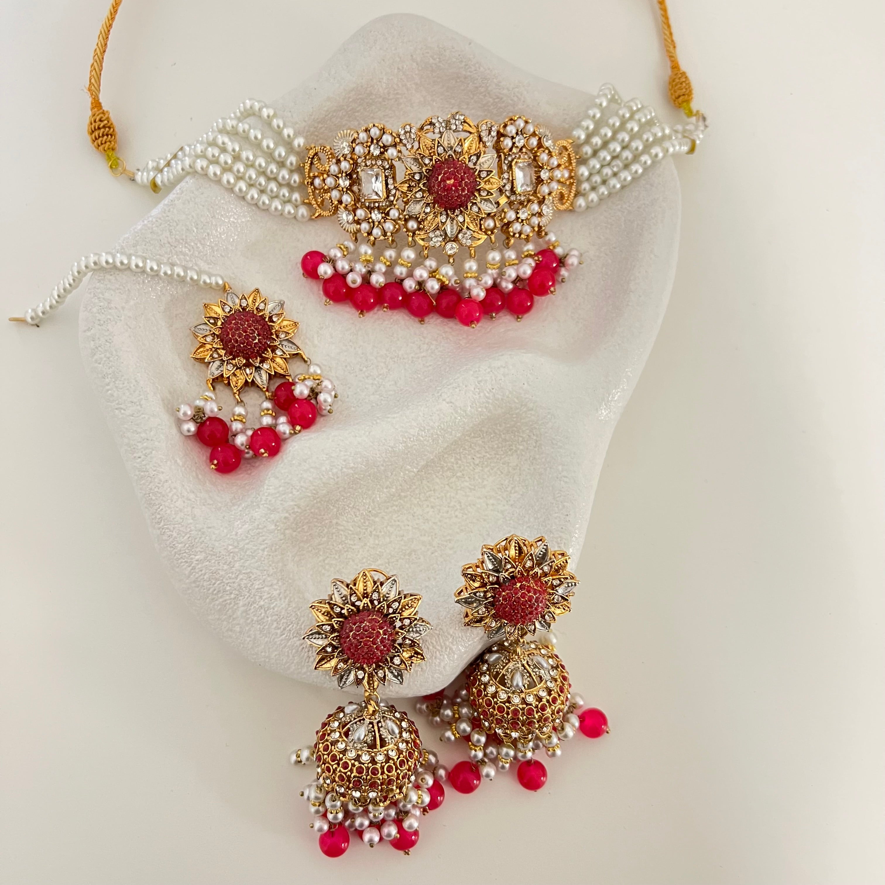 Kajal Choker Set