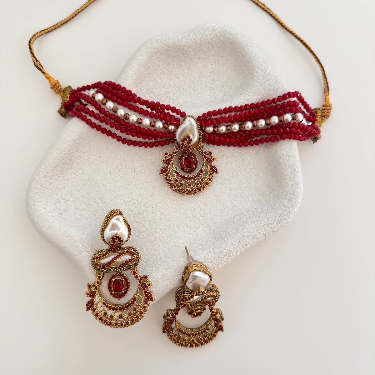Ramisa Choker Set
