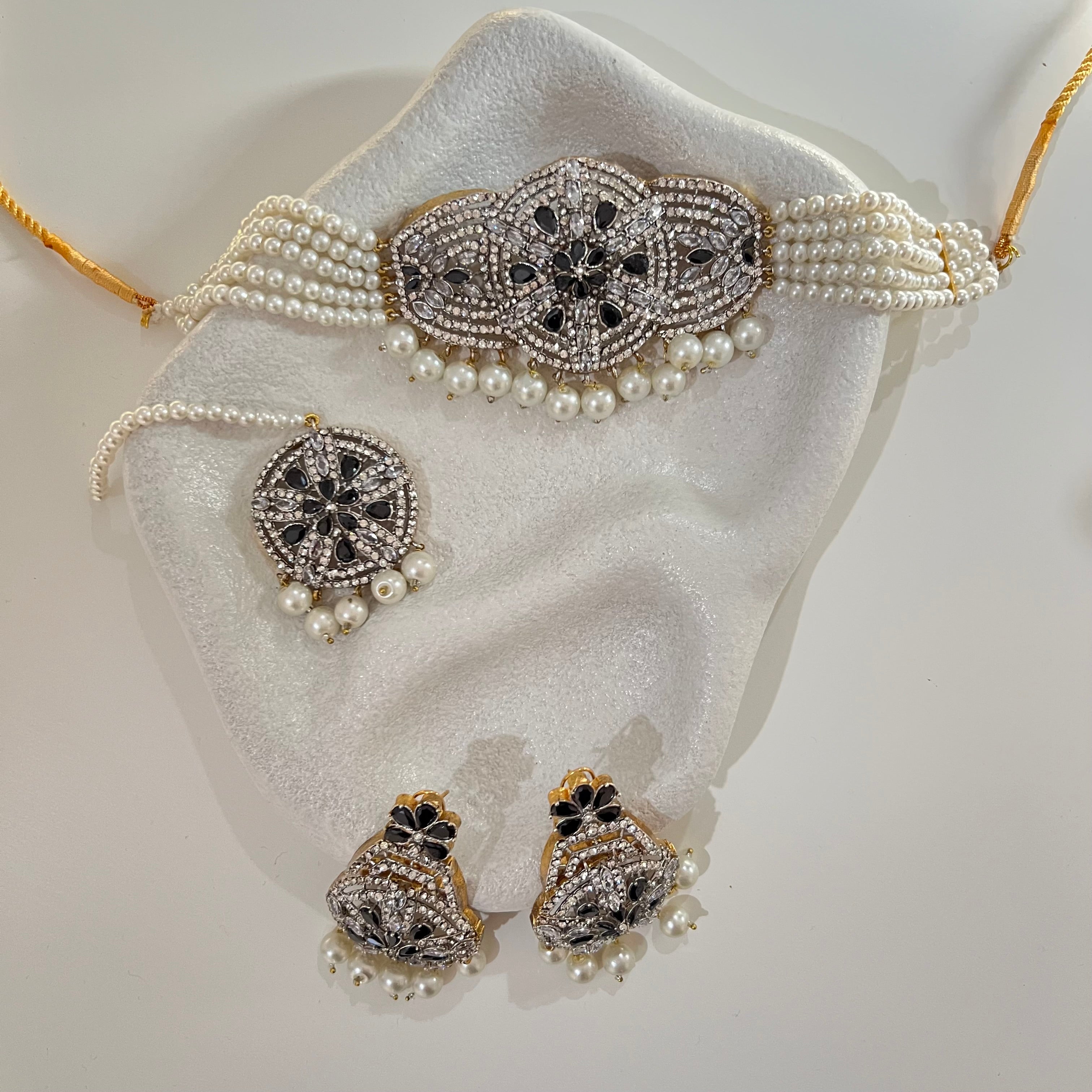 Zoe Choker Set