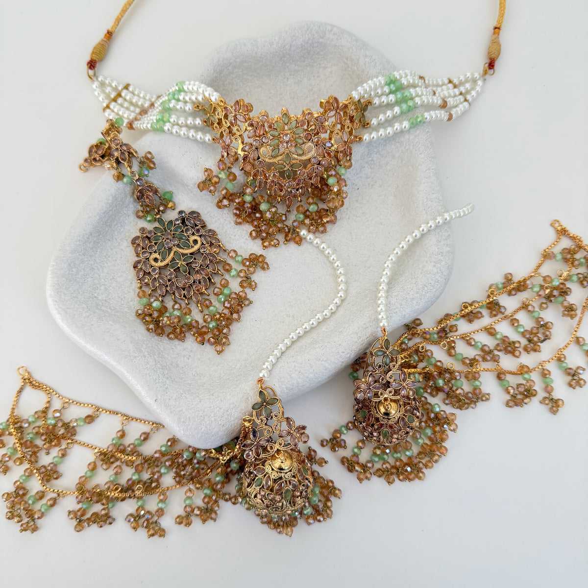 Mahira Choker Set