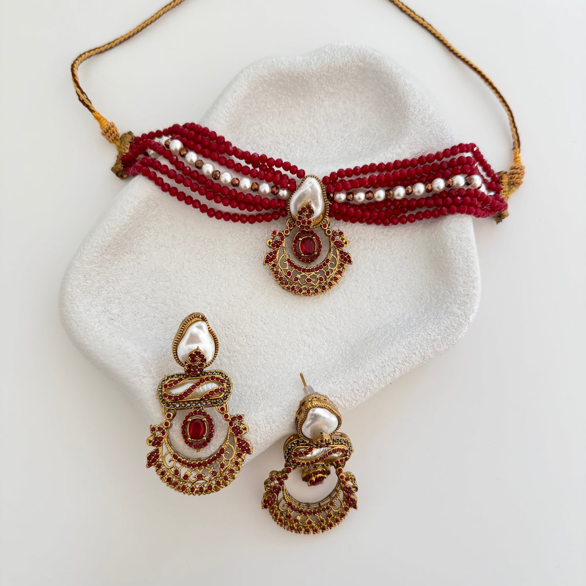 Ramisa Choker Set
