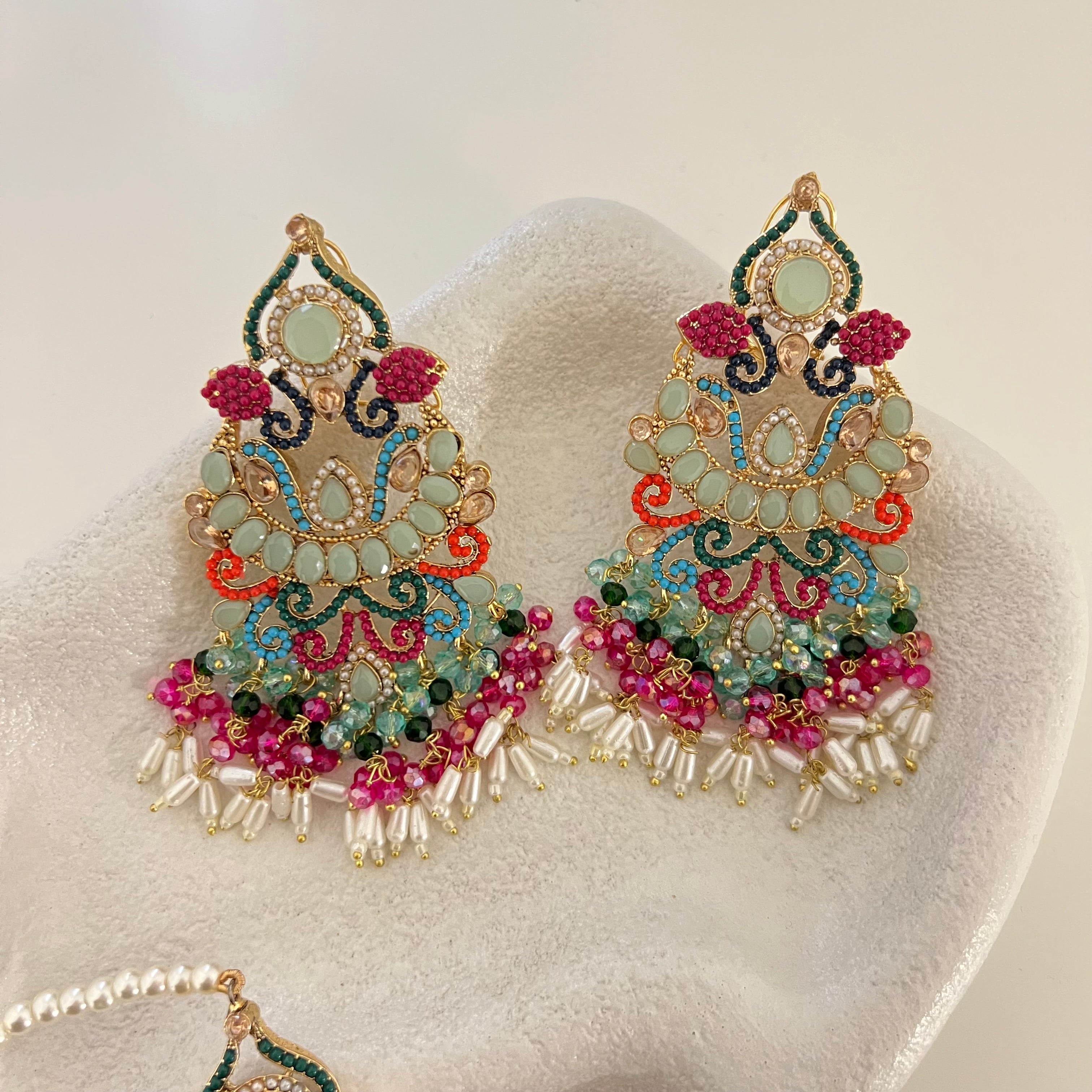 Zyna Earrings & Tikka Set