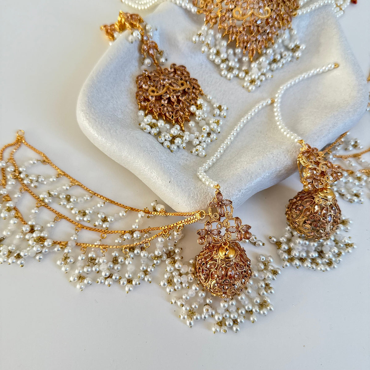 Mahira Choker Set