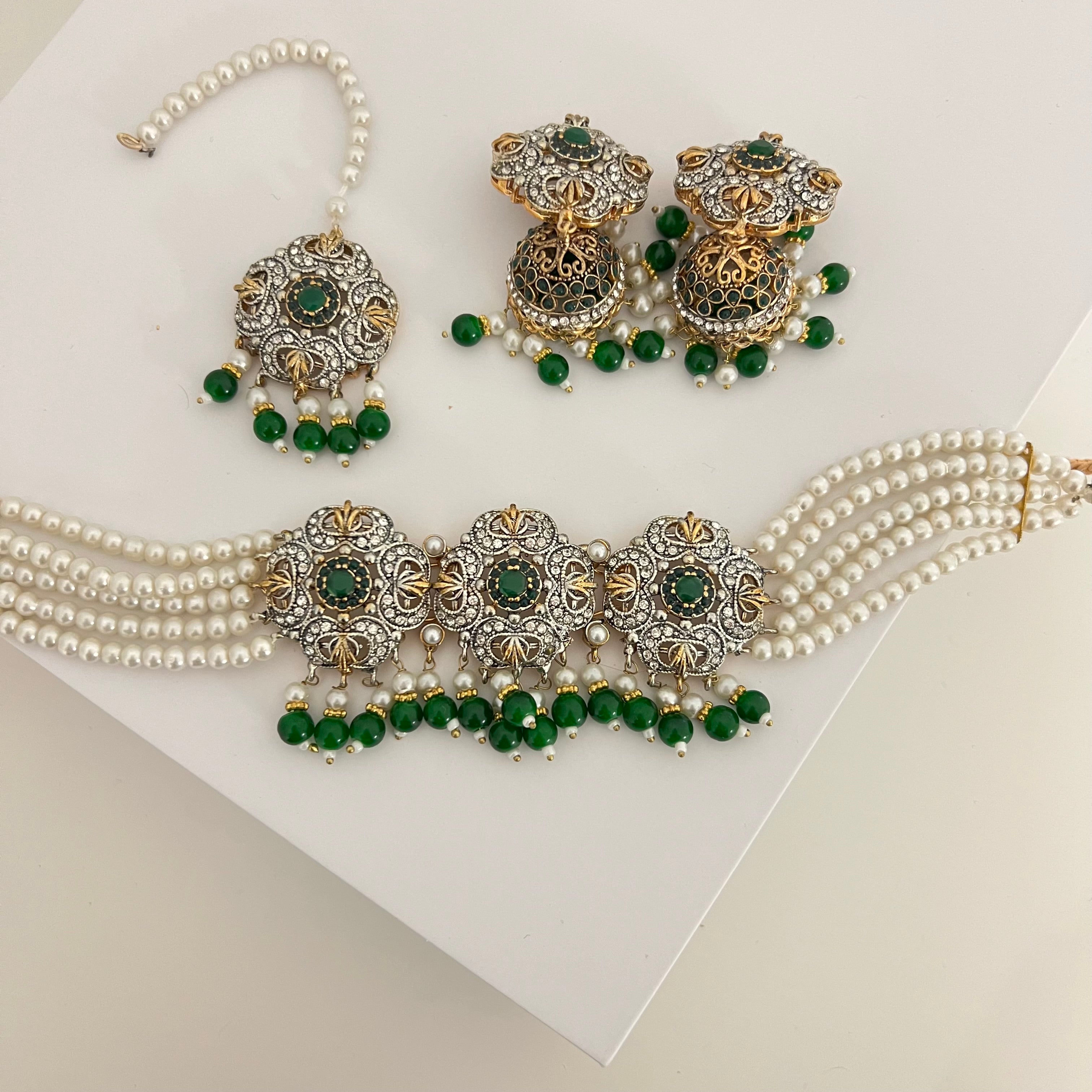 Mitchelle Choker Set