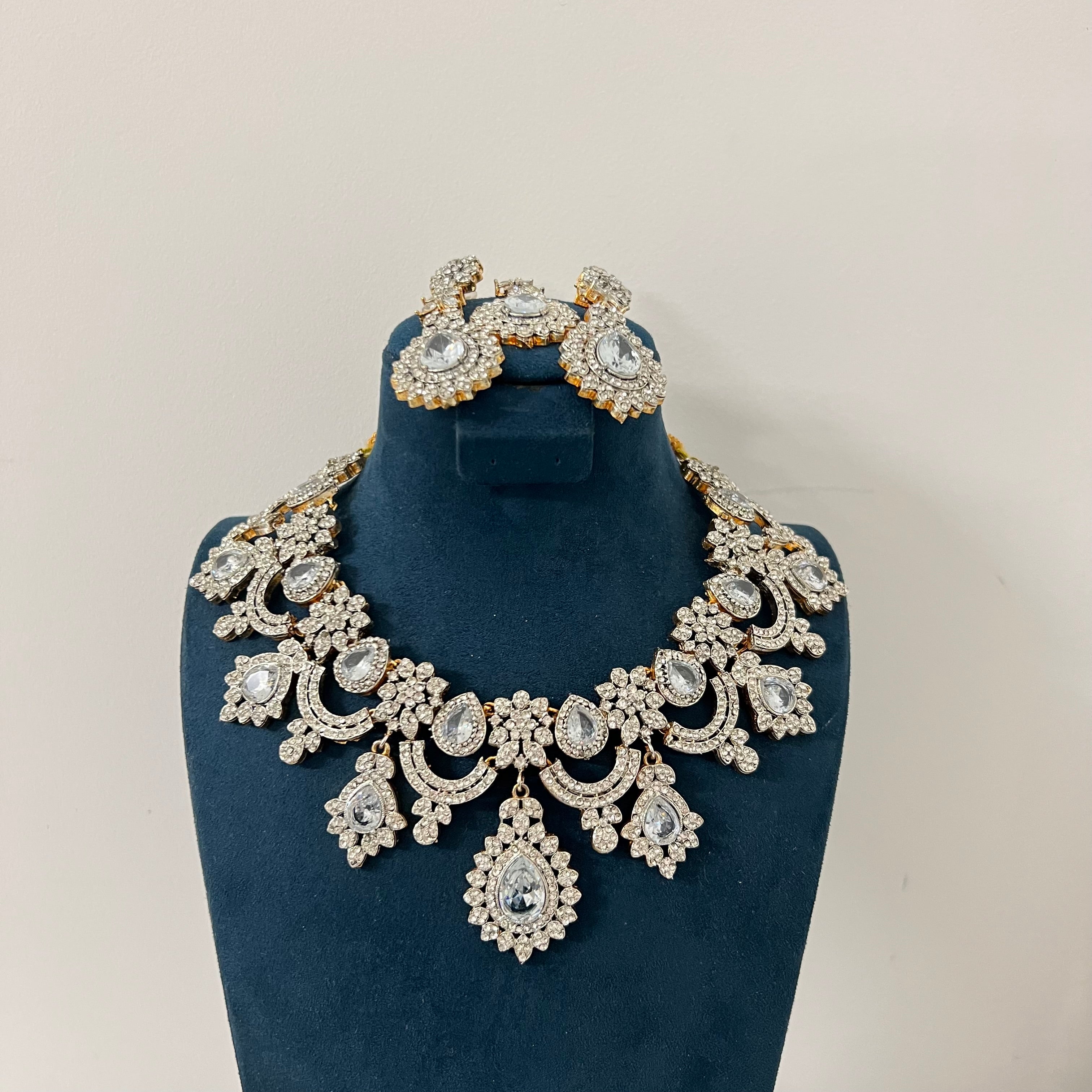Shabina Necklace Set