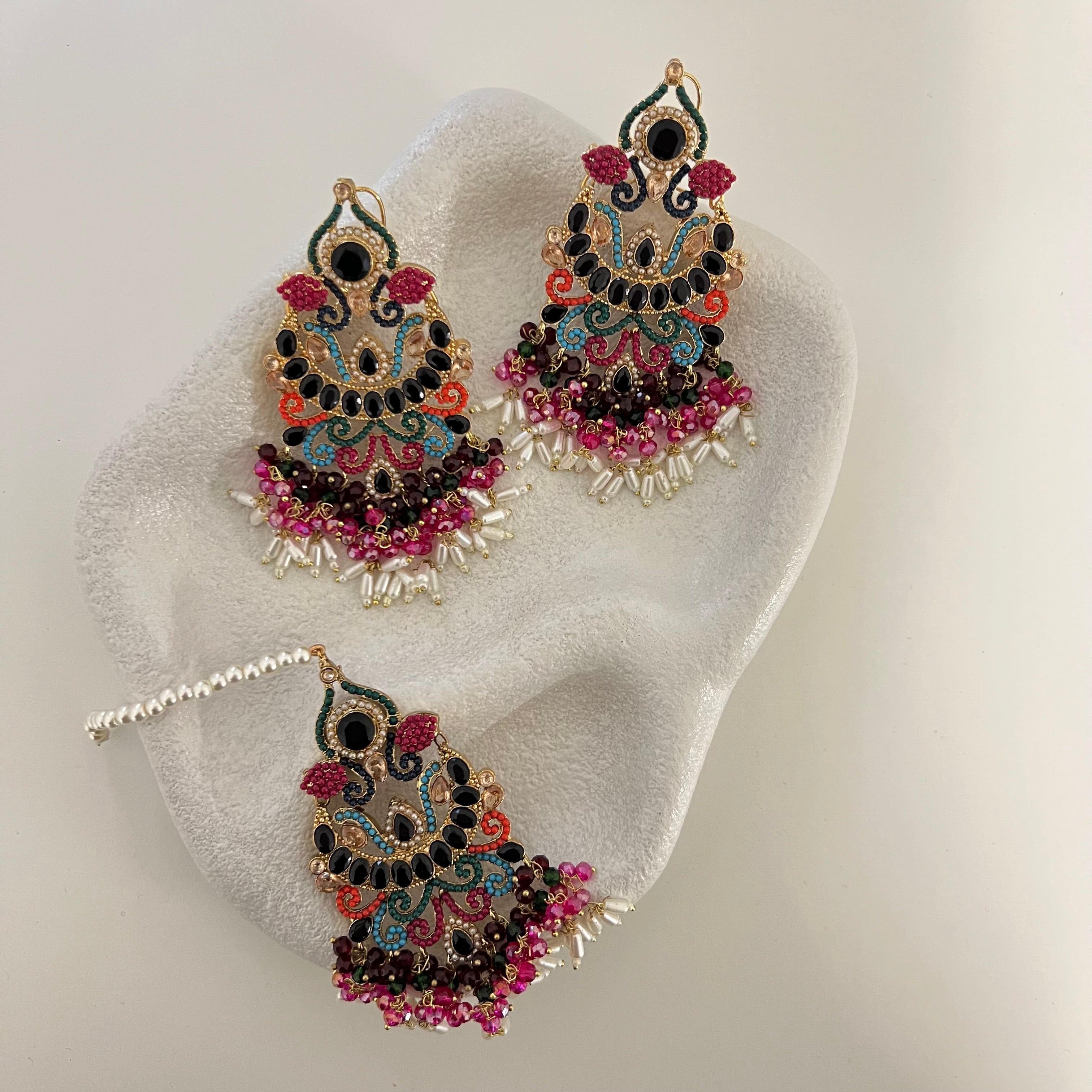 Zyna Earrings & Tikka Set