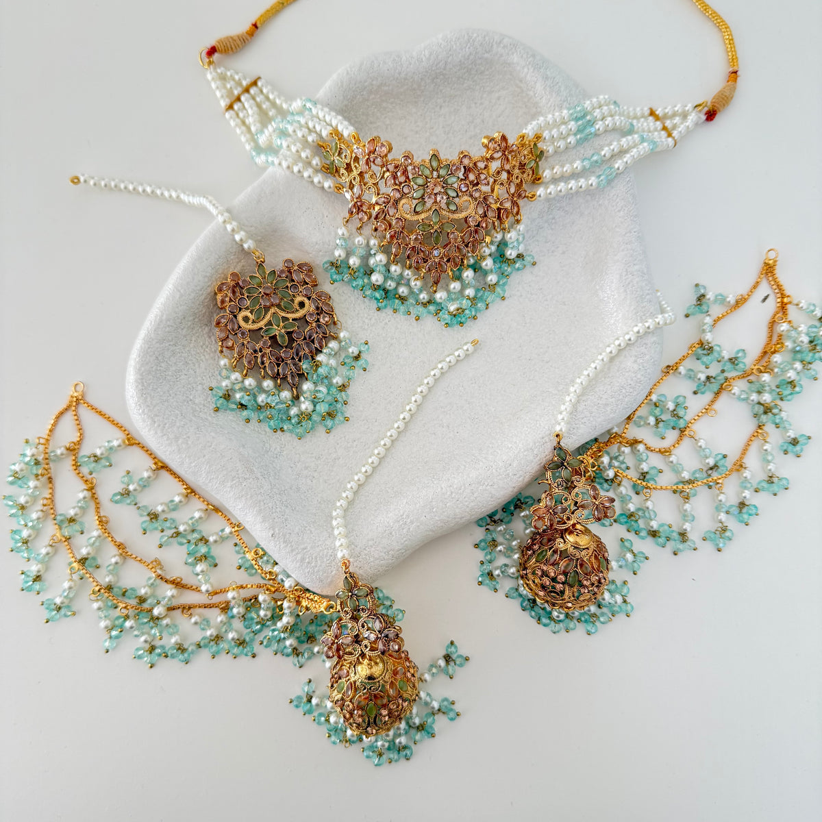 Mahira Choker Set