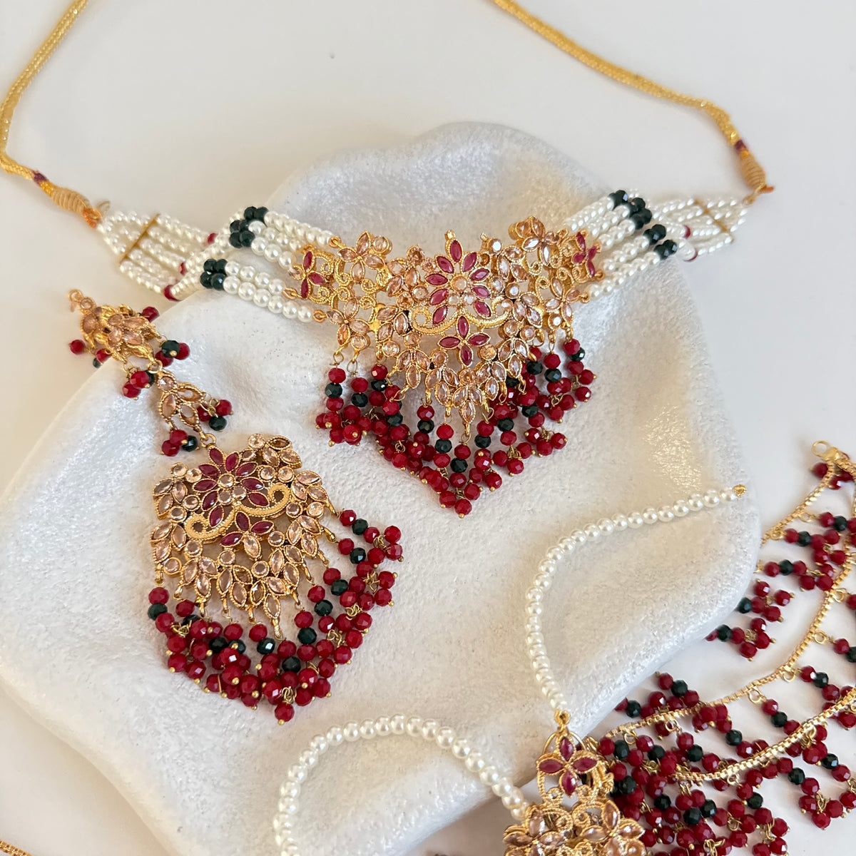 Mahira Choker Set