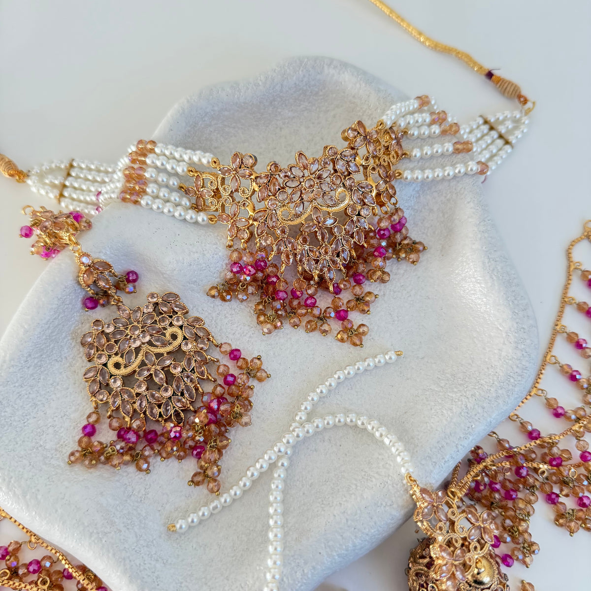 Mahira Choker Set