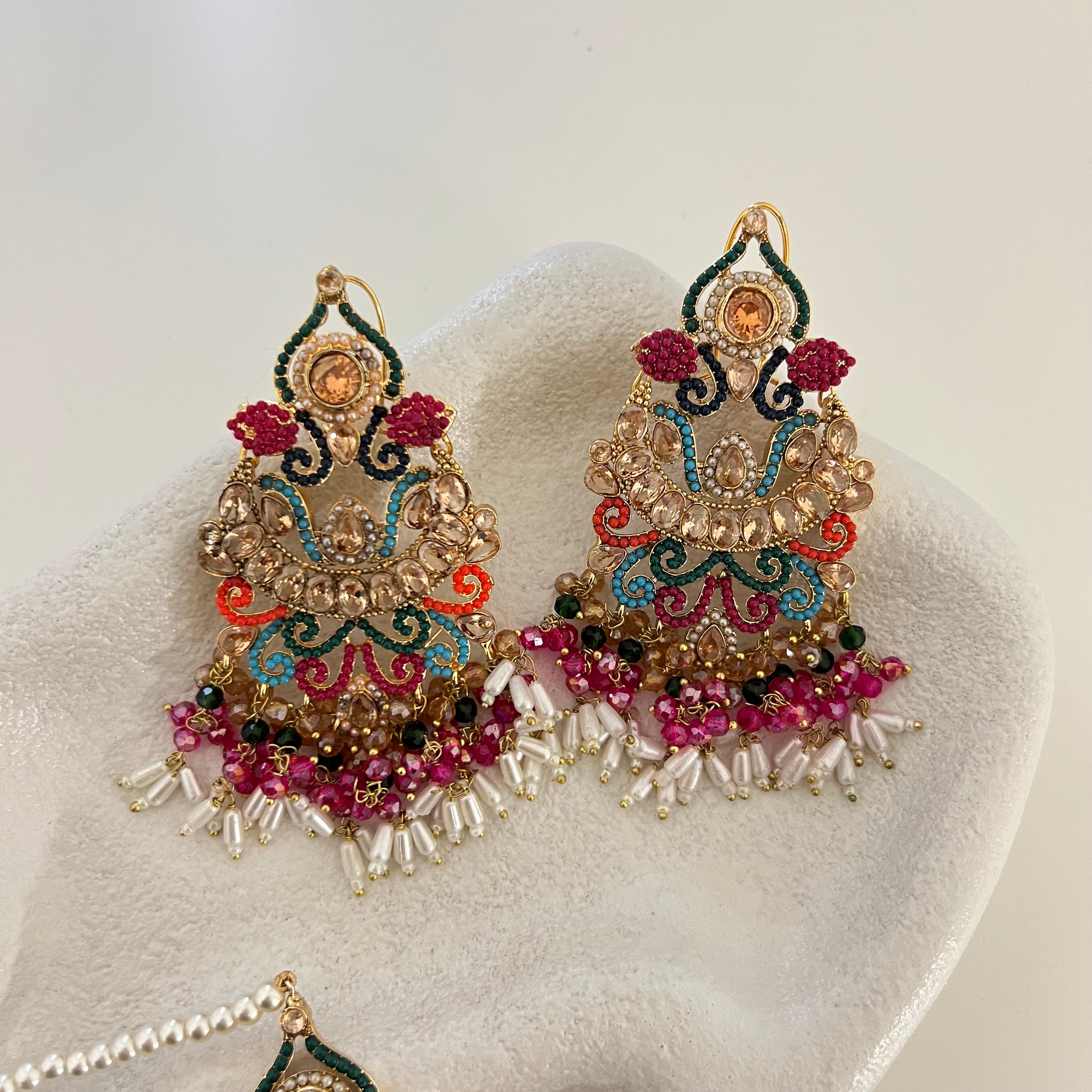 Zyna Earrings & Tikka Set