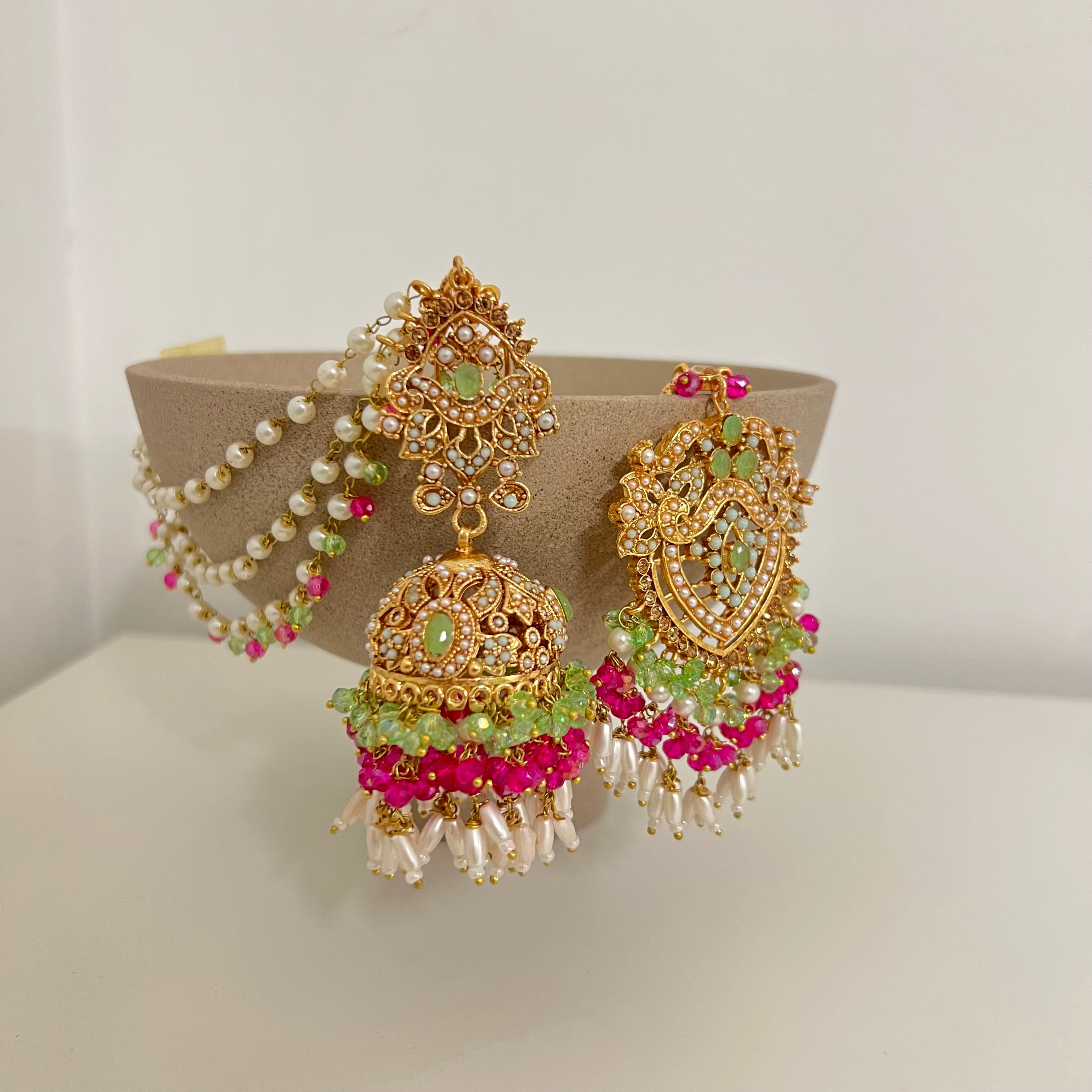 Zuni Earrings & Tikka Green/Pink