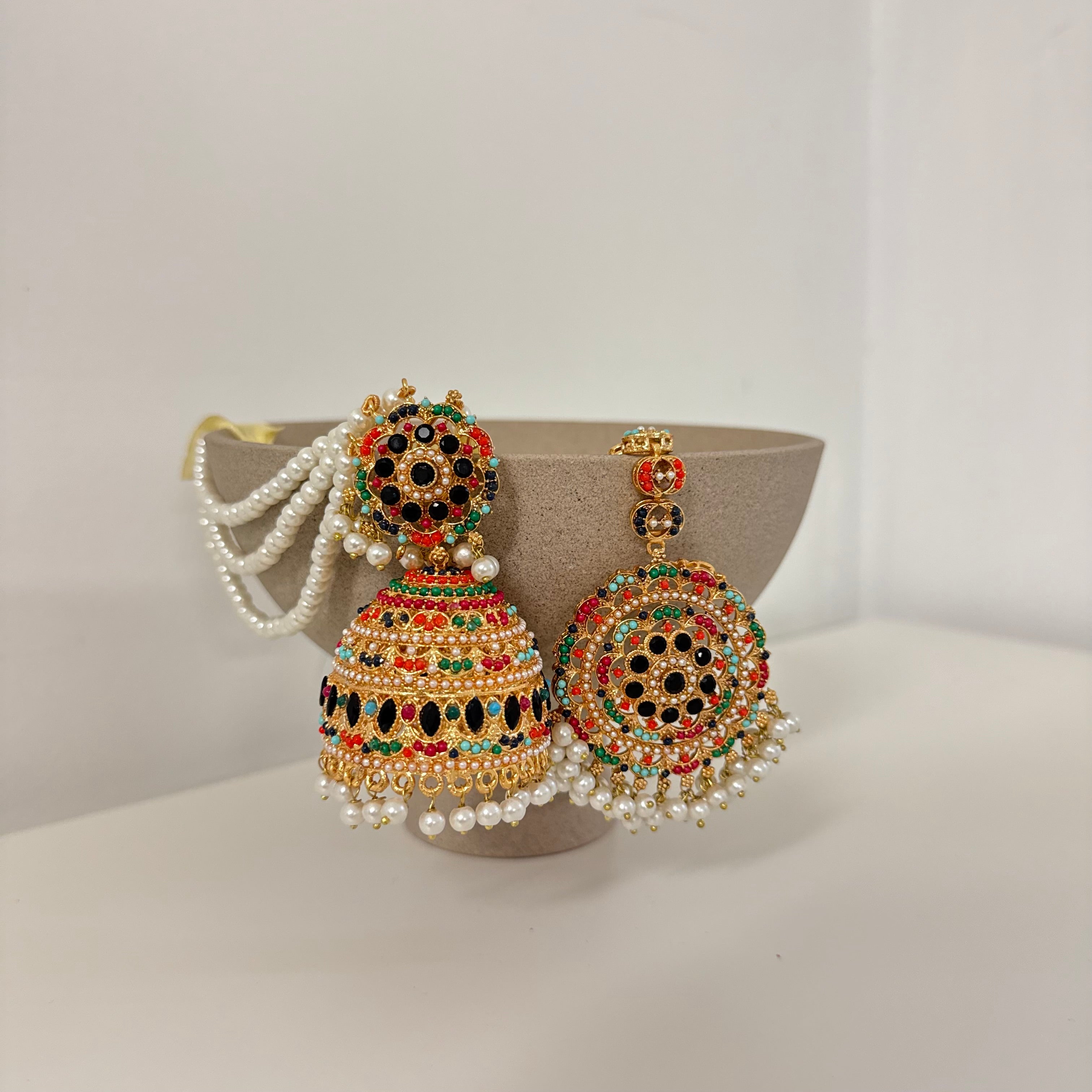 Zeenia Earrings & tikka