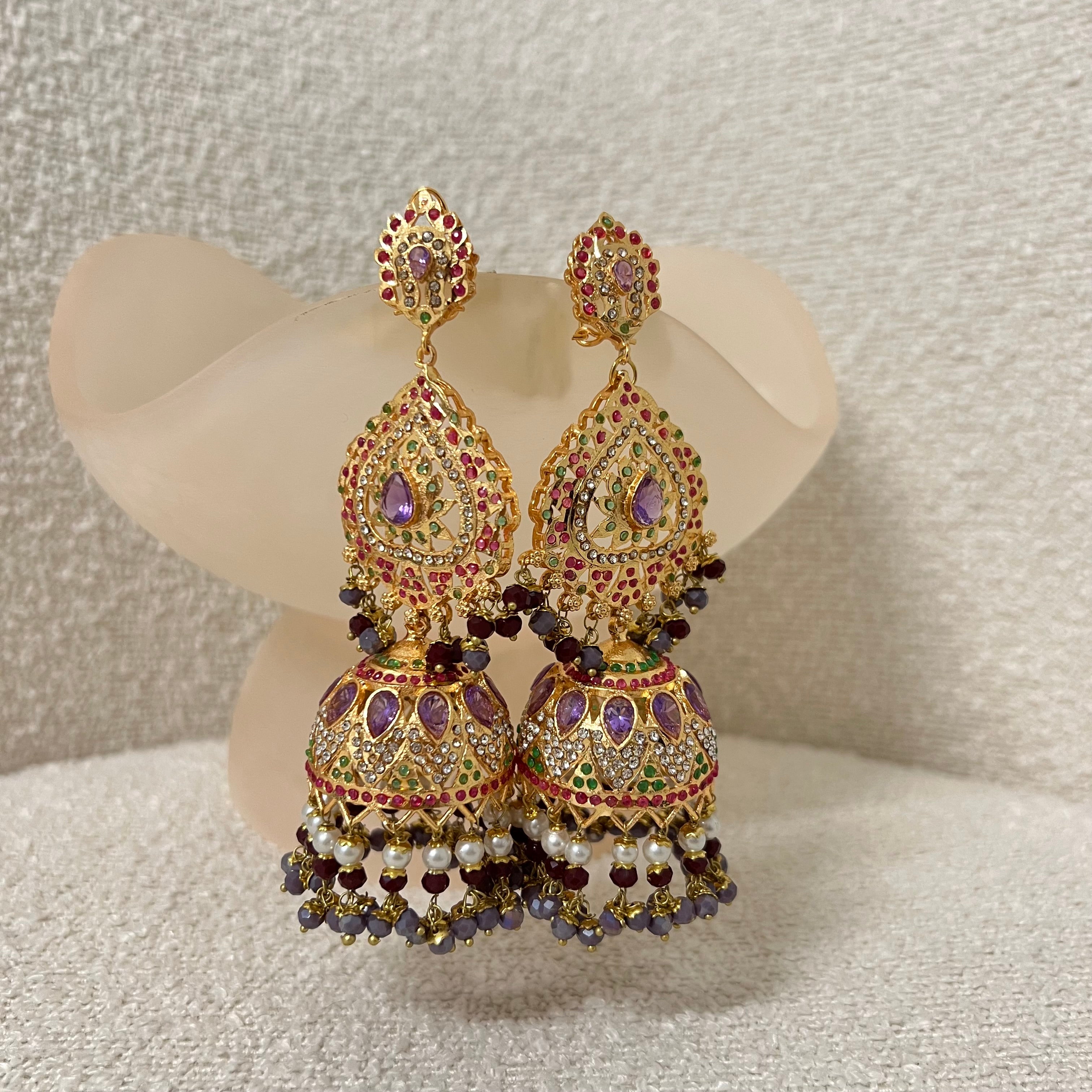 Parween Jhumka