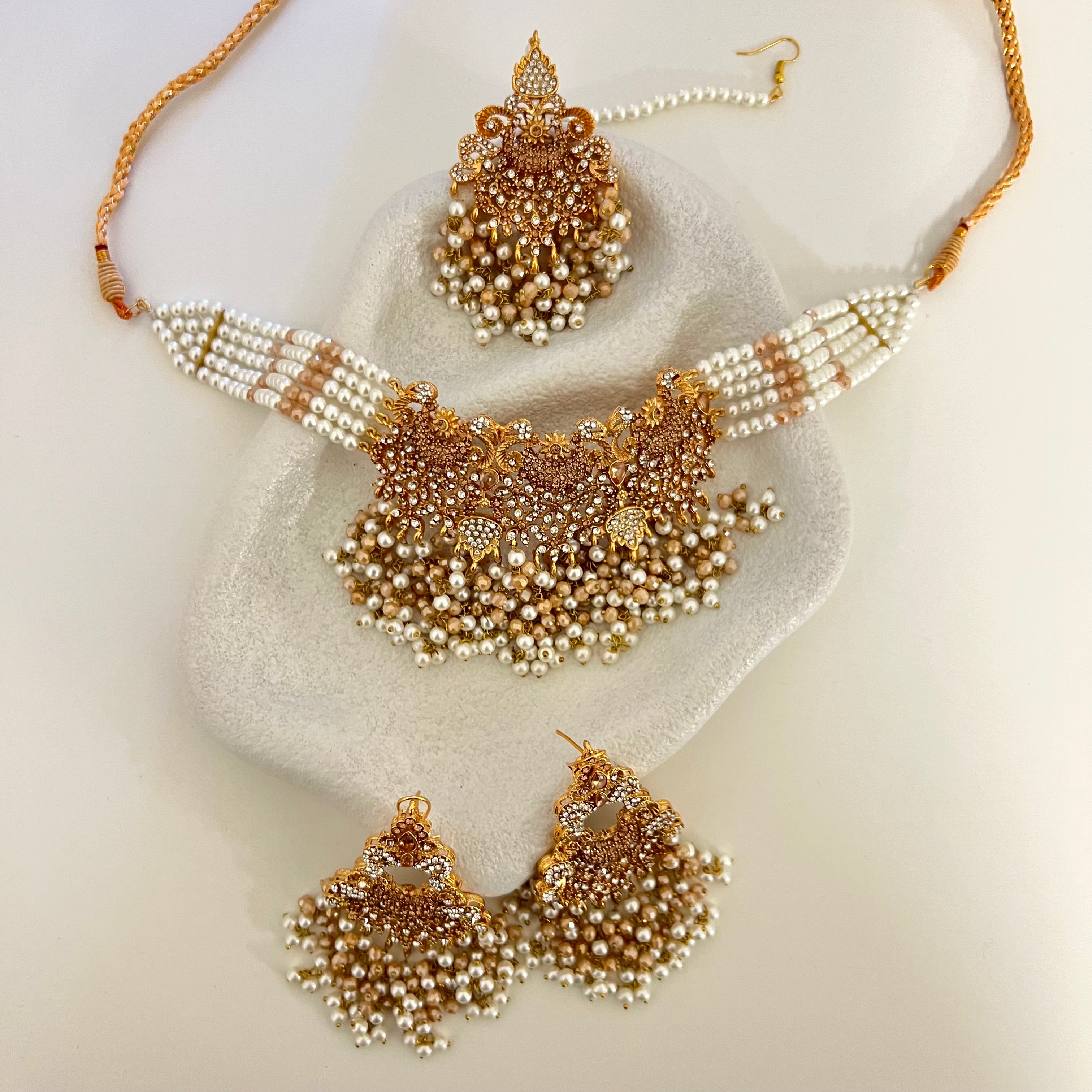 Sabika Choker Set