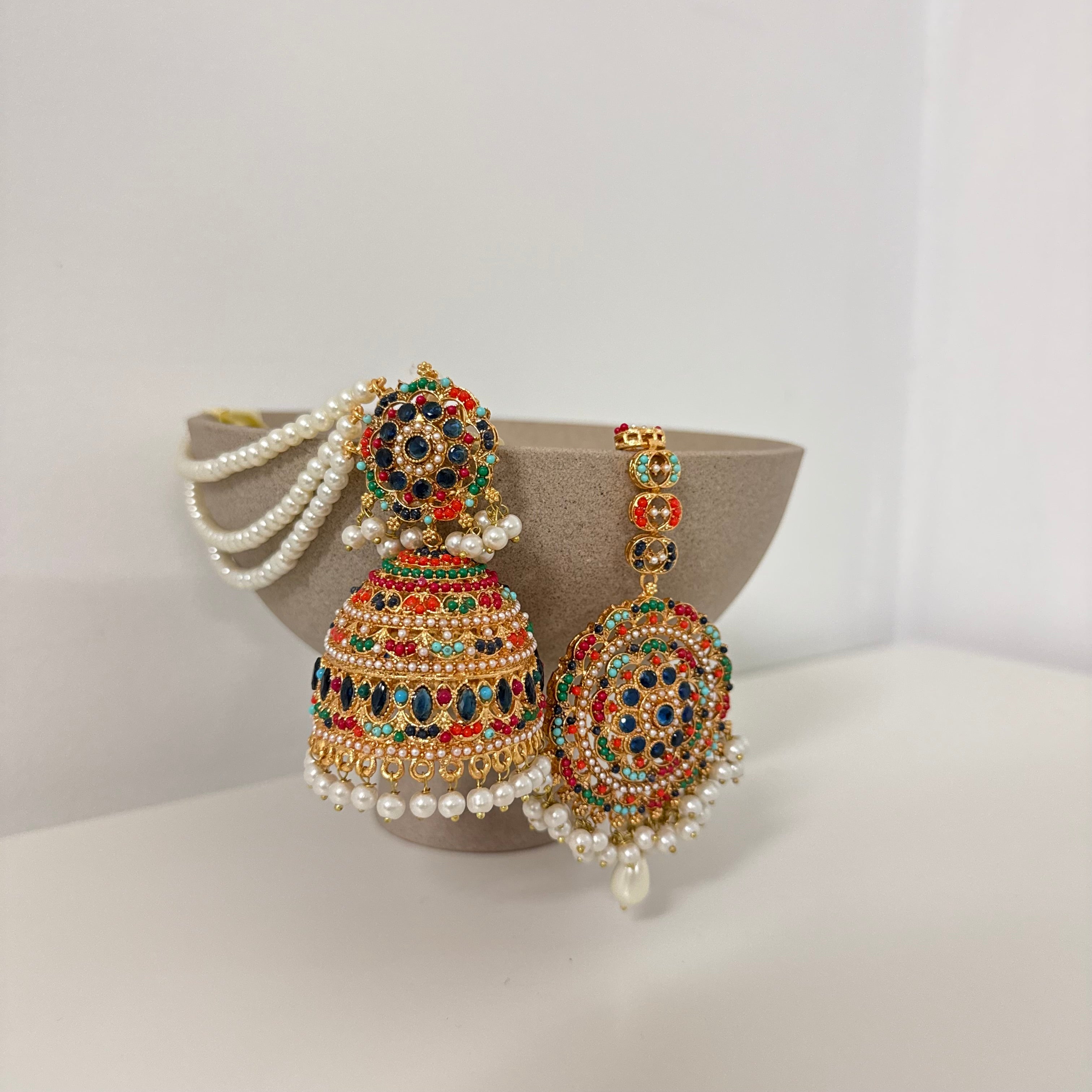 Zeenia Earrings & tikka