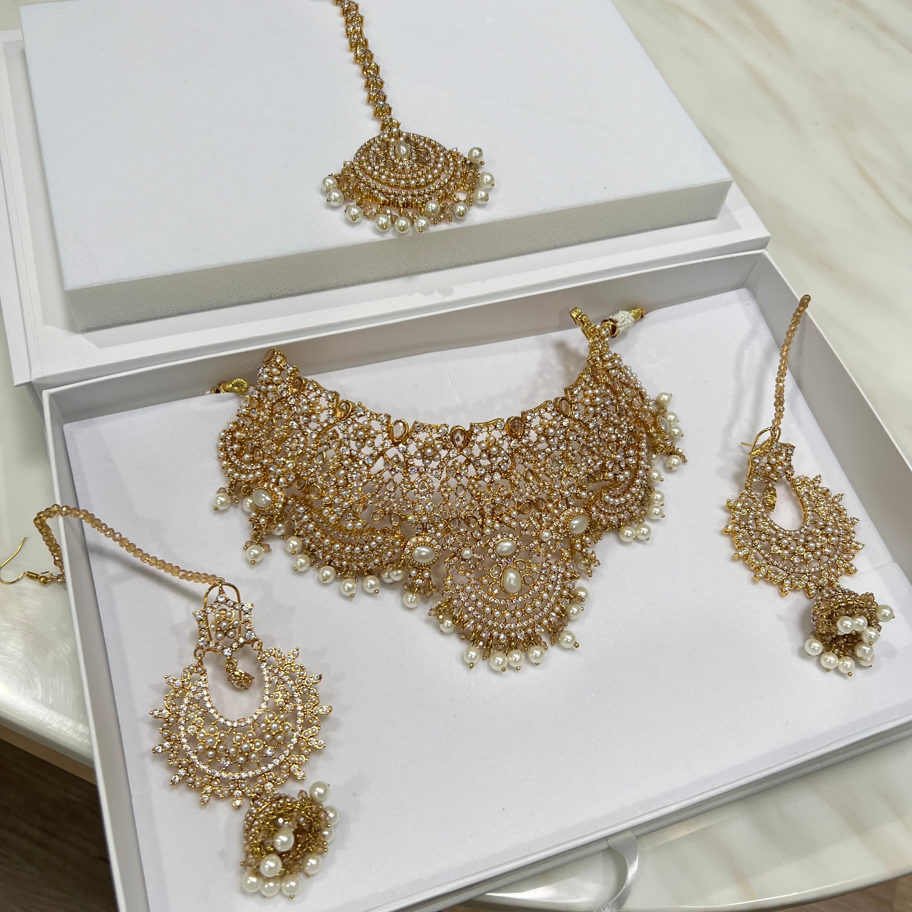 Saphia Bridal Set Gold