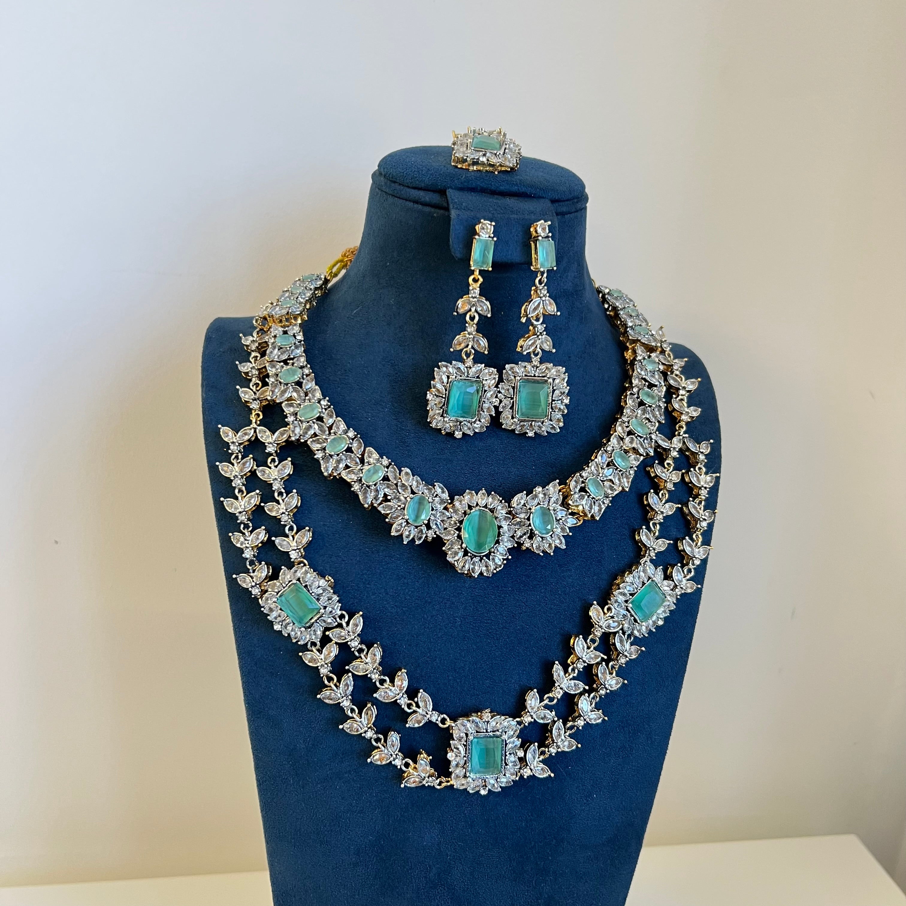 Zarnab Necklace Set Mint