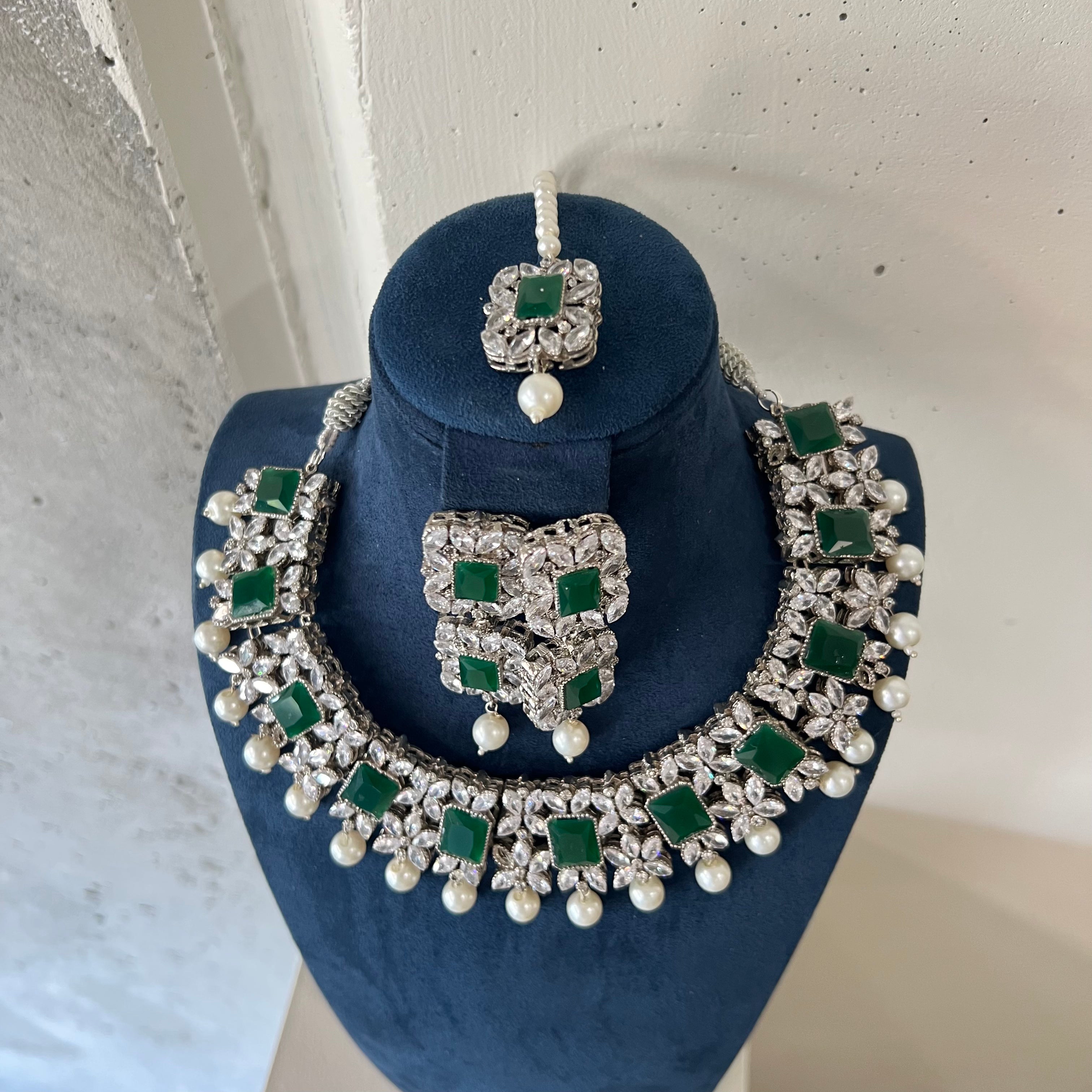 Meerab Choker Set Green