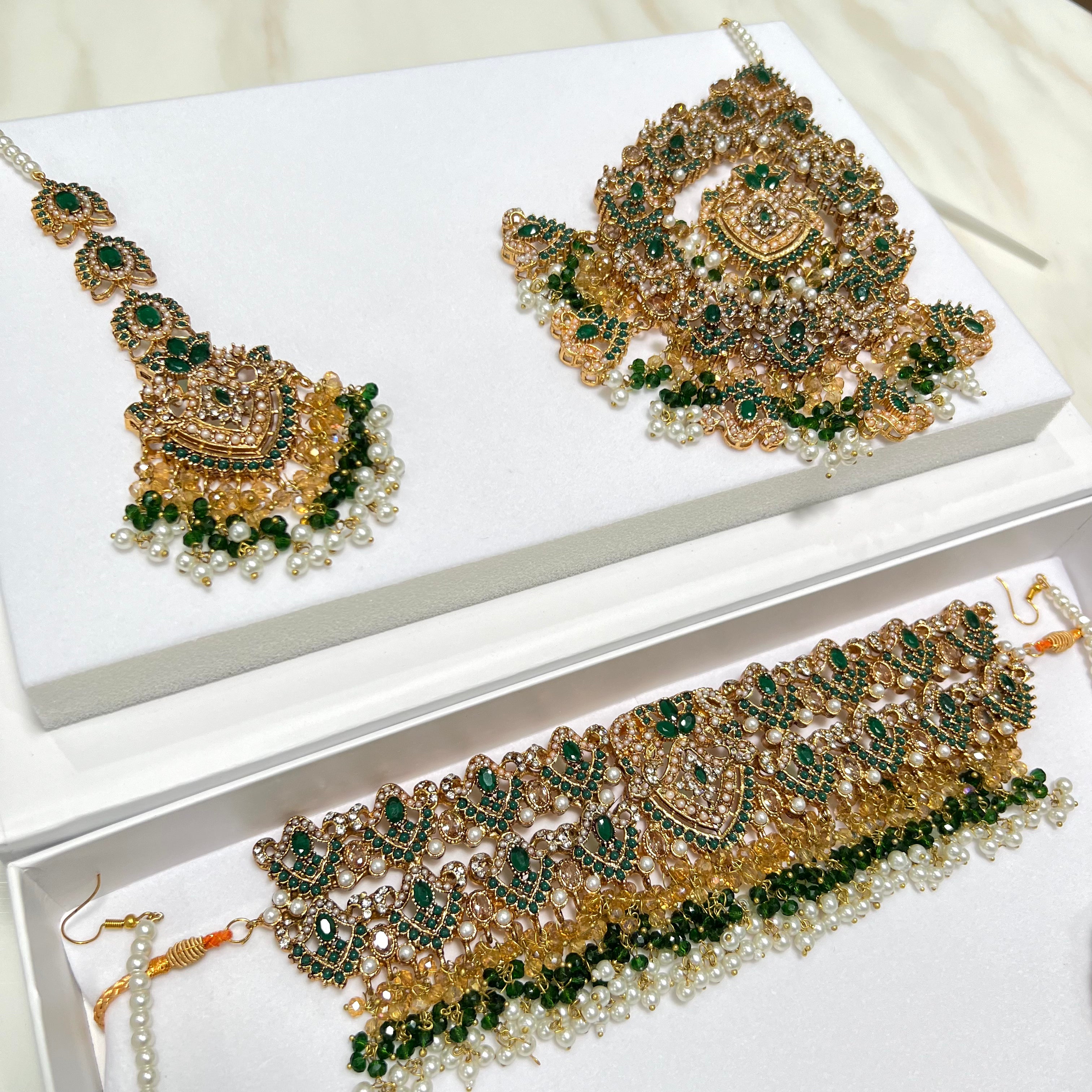 Isha Choker Set Green