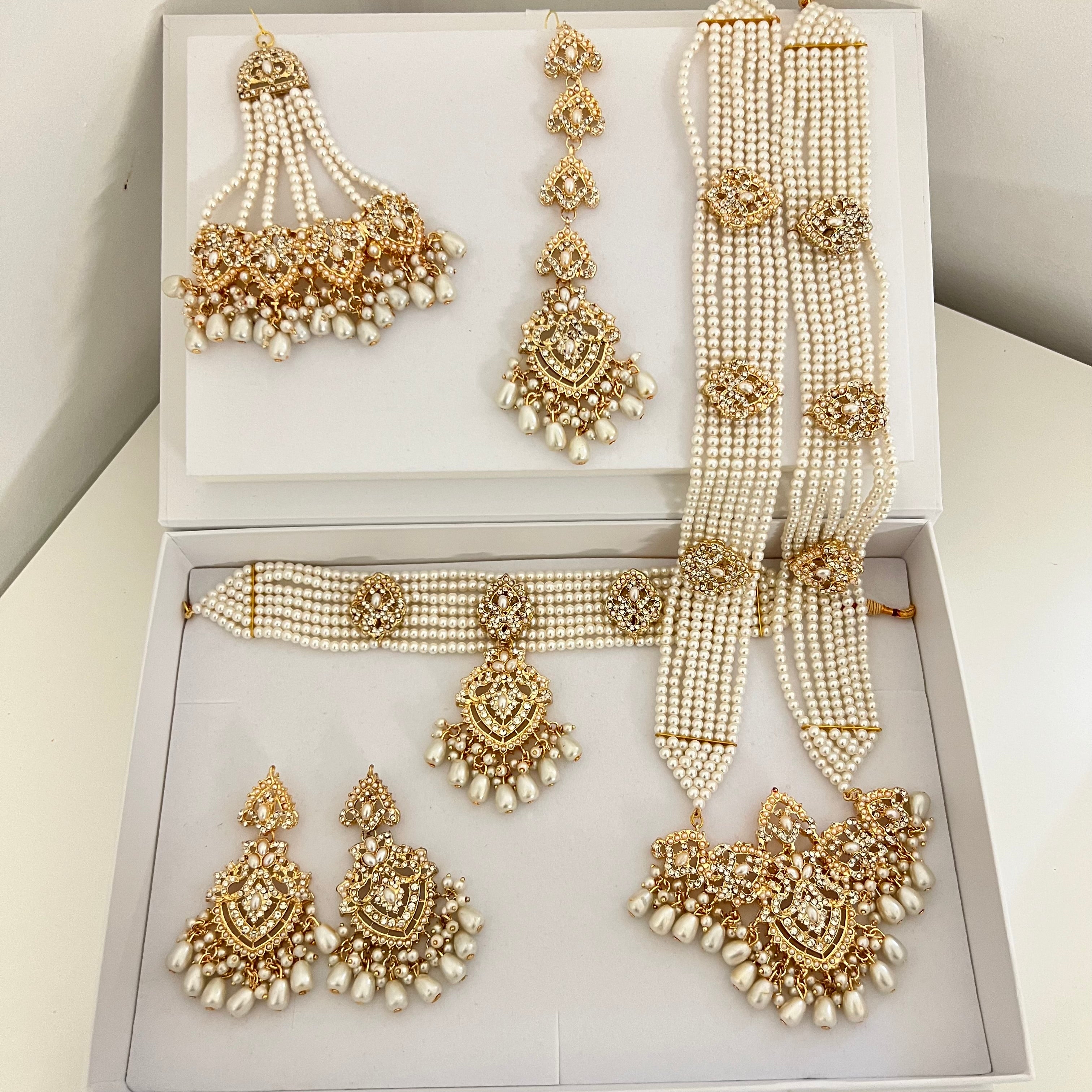 Sumera Bridal Set