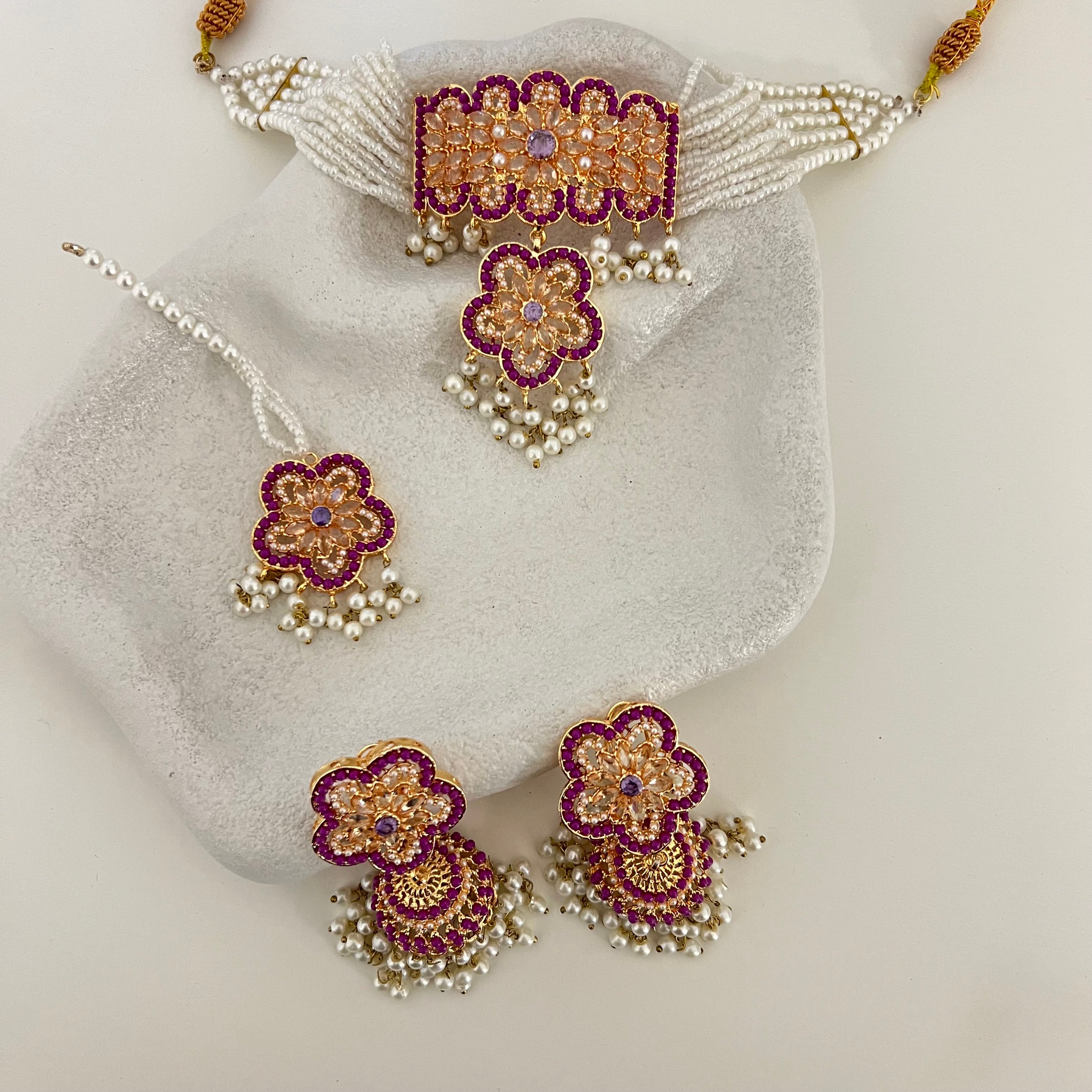 kamila Choker Set