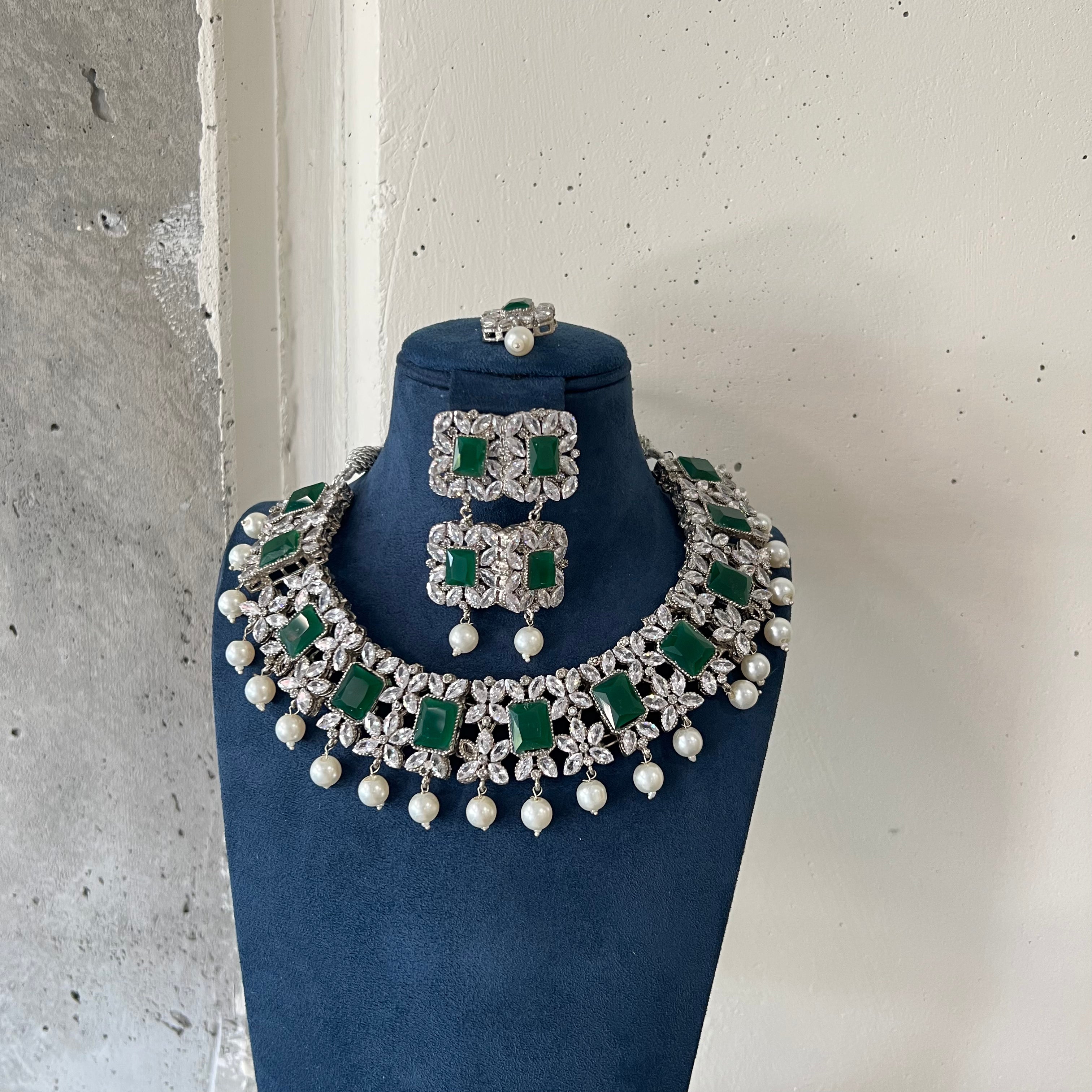 Meerab Choker Set Green