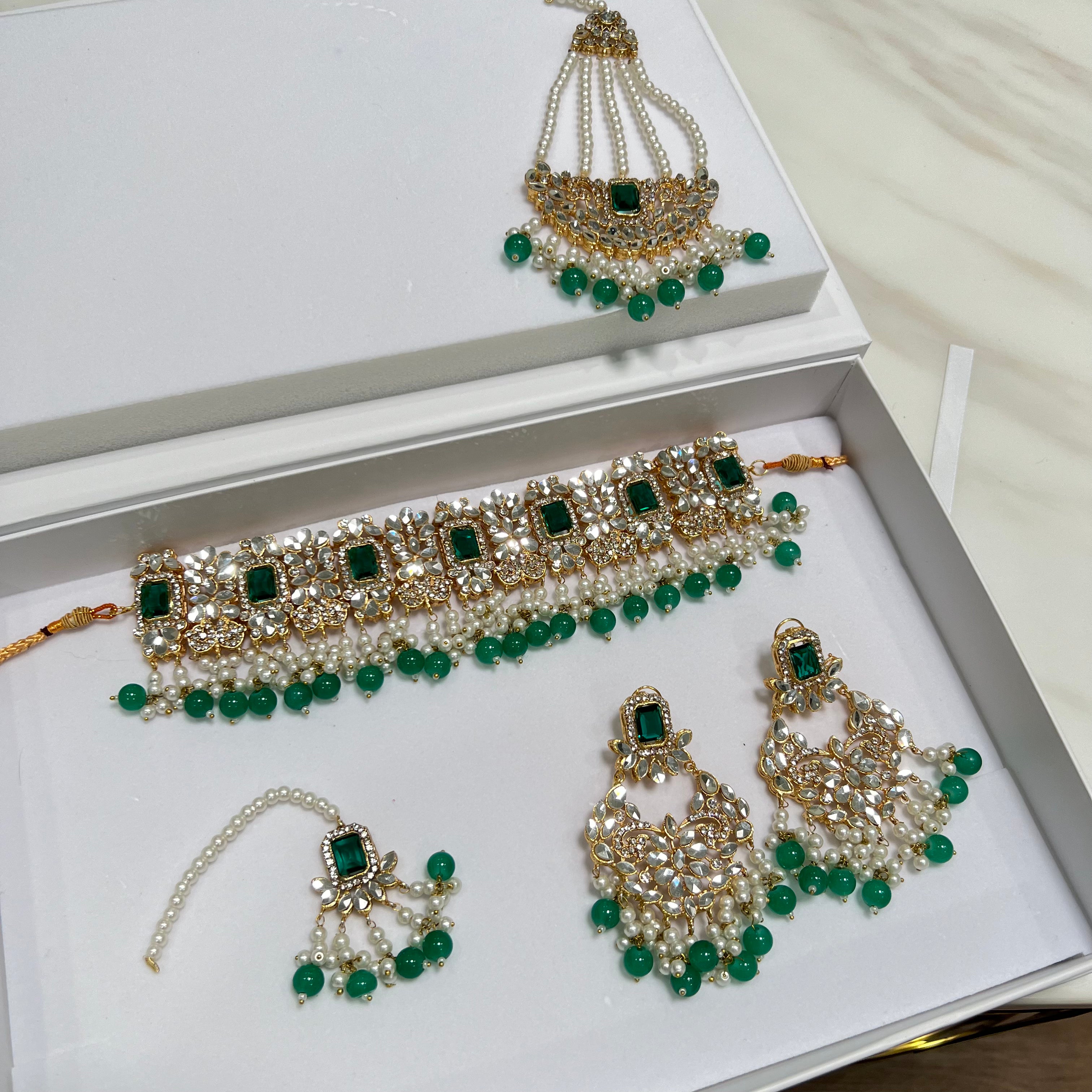 Hayah Choker Set Green