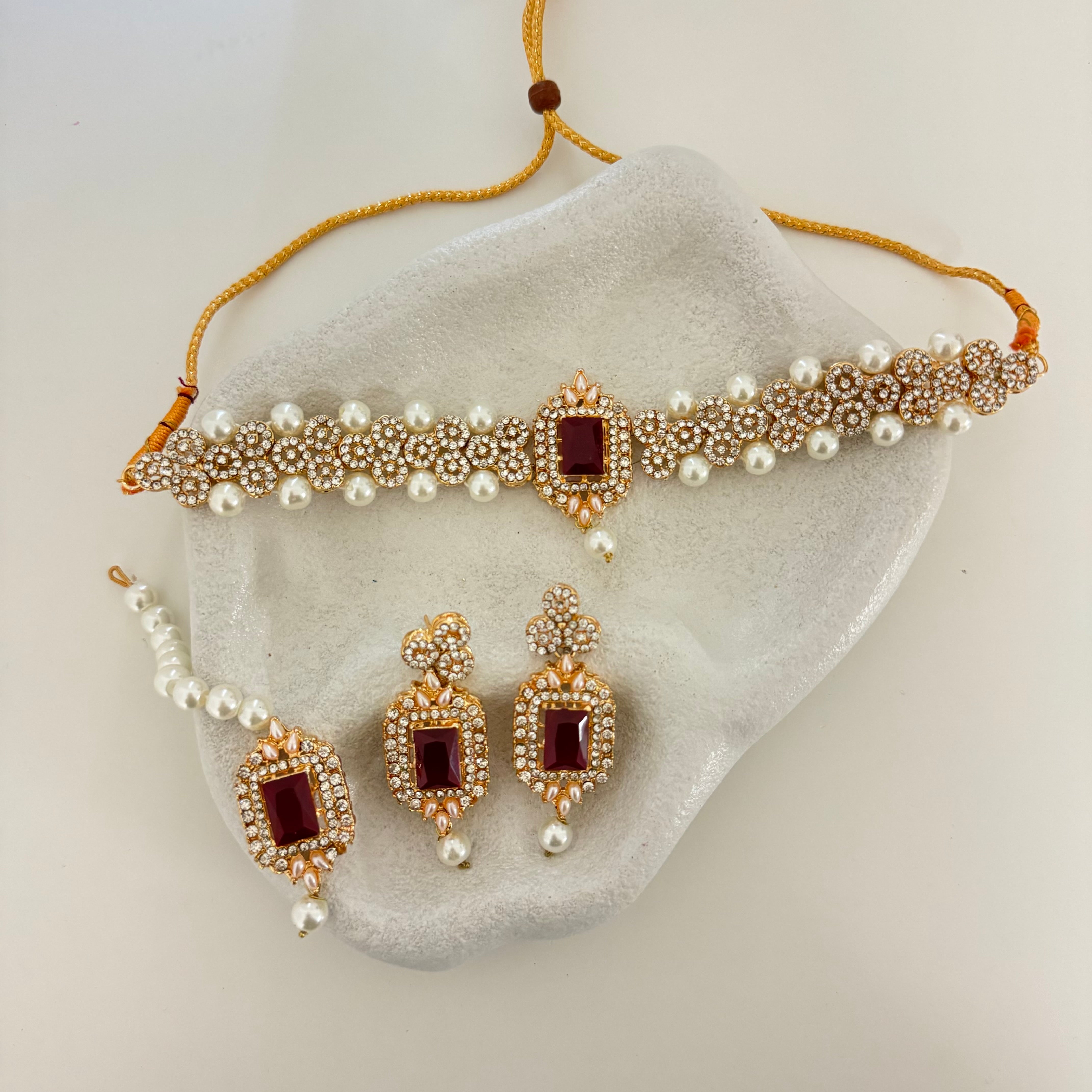 Zarina Choker Set