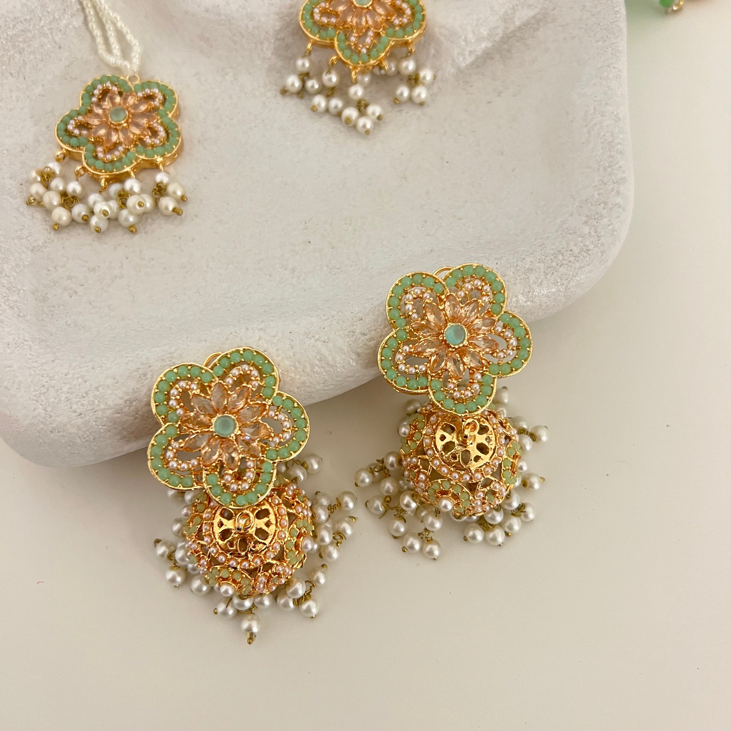 kamila Choker Set