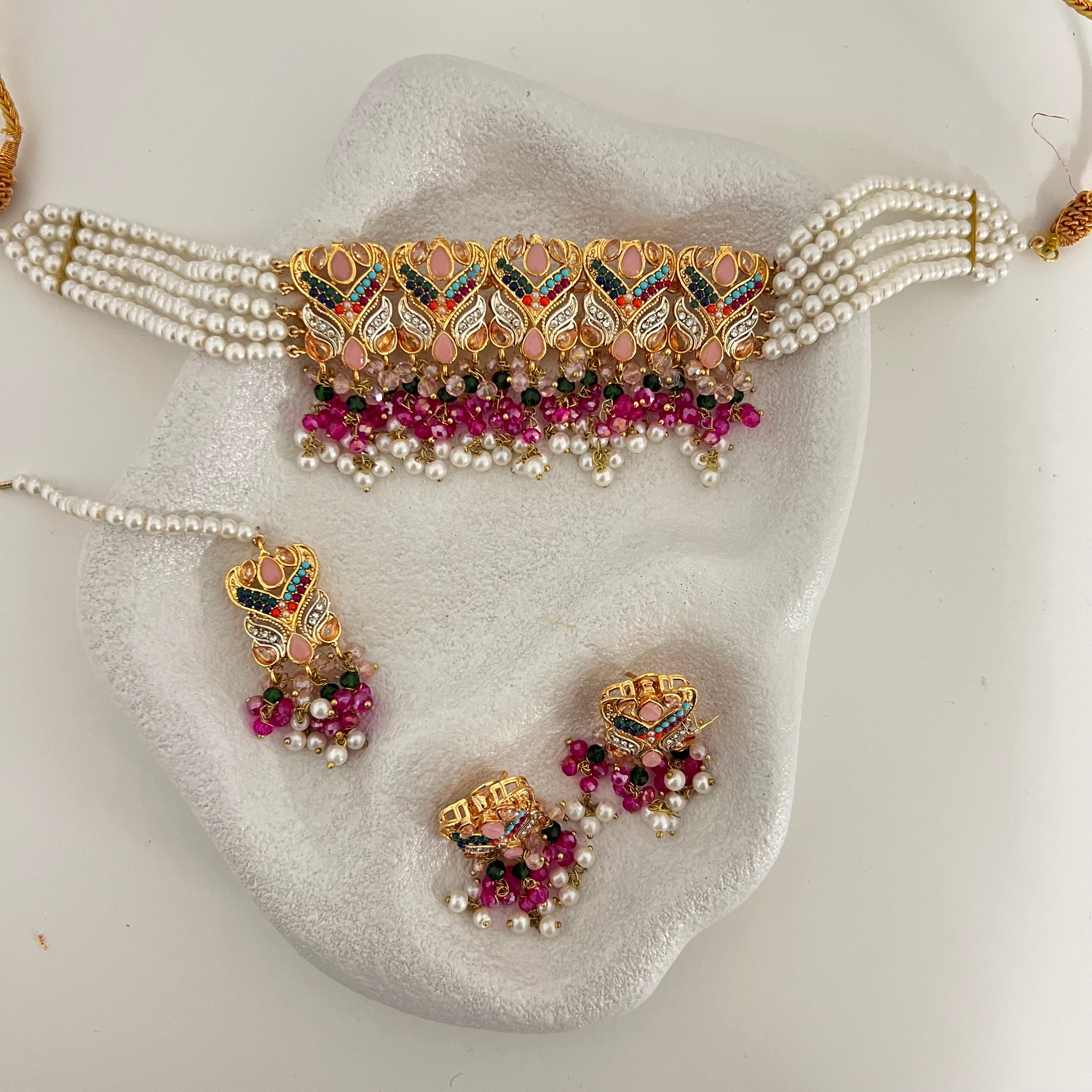 Nashwa Choker Set