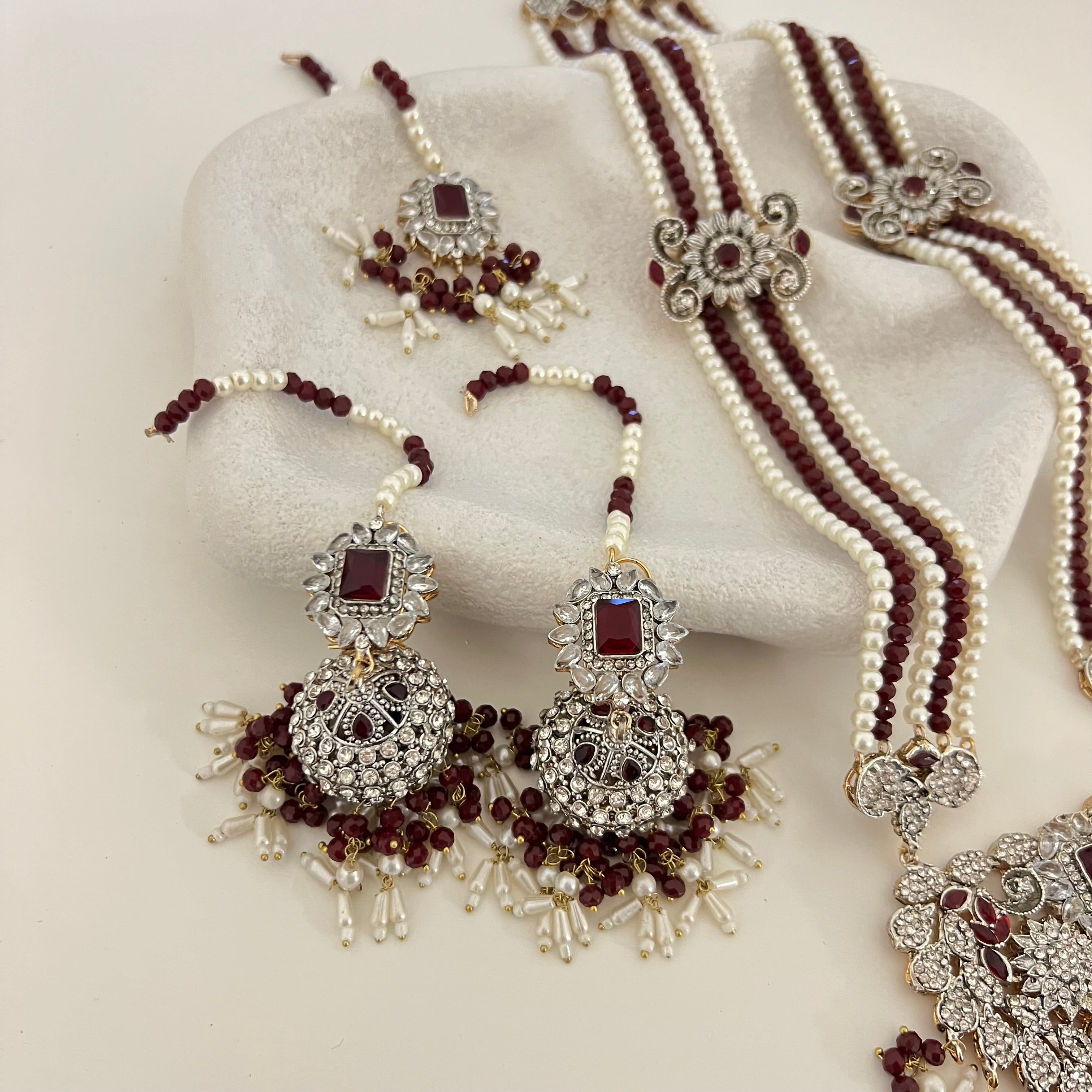 Alisha Long Necklace Set