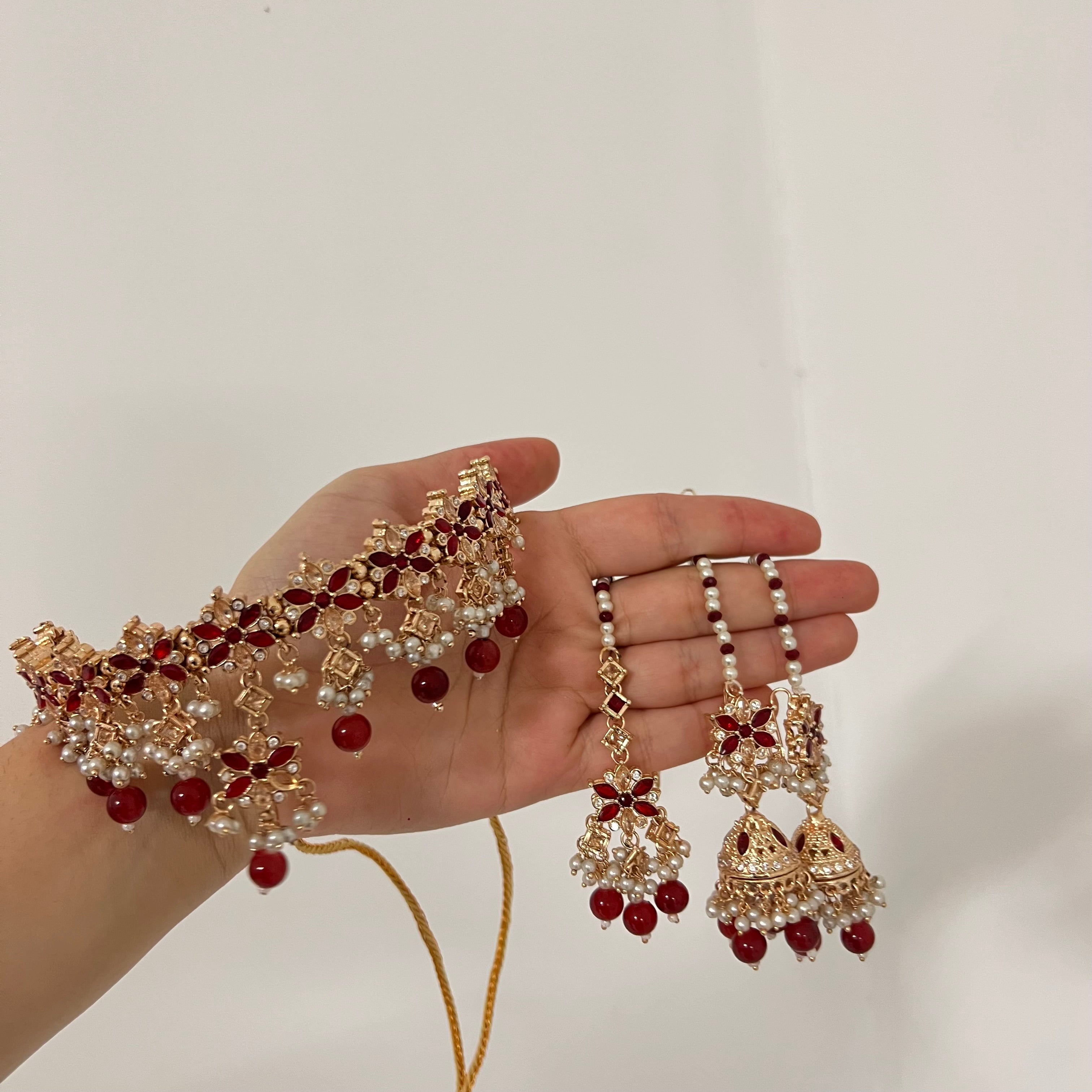 Freya Choker Set
