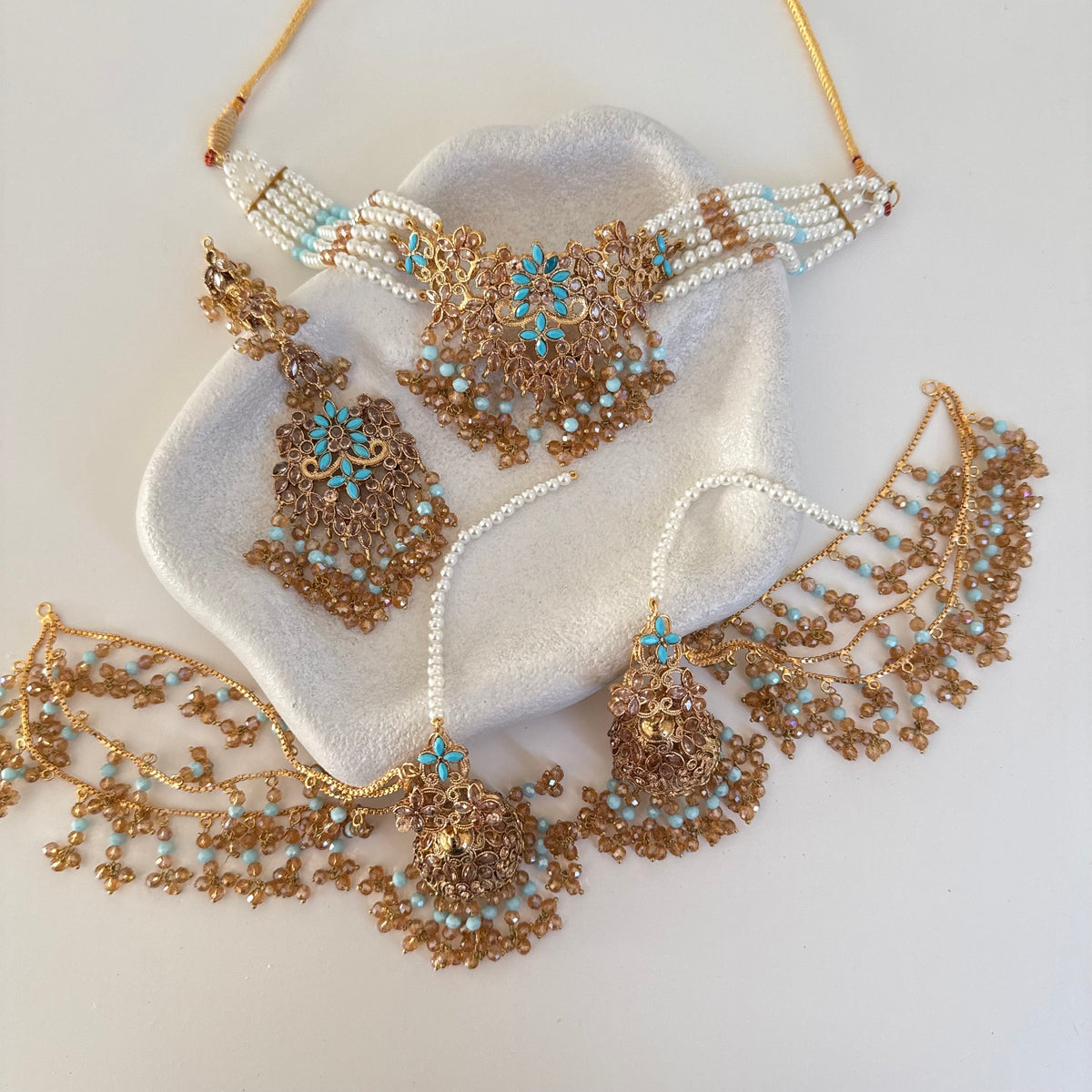 Mahira Choker Set