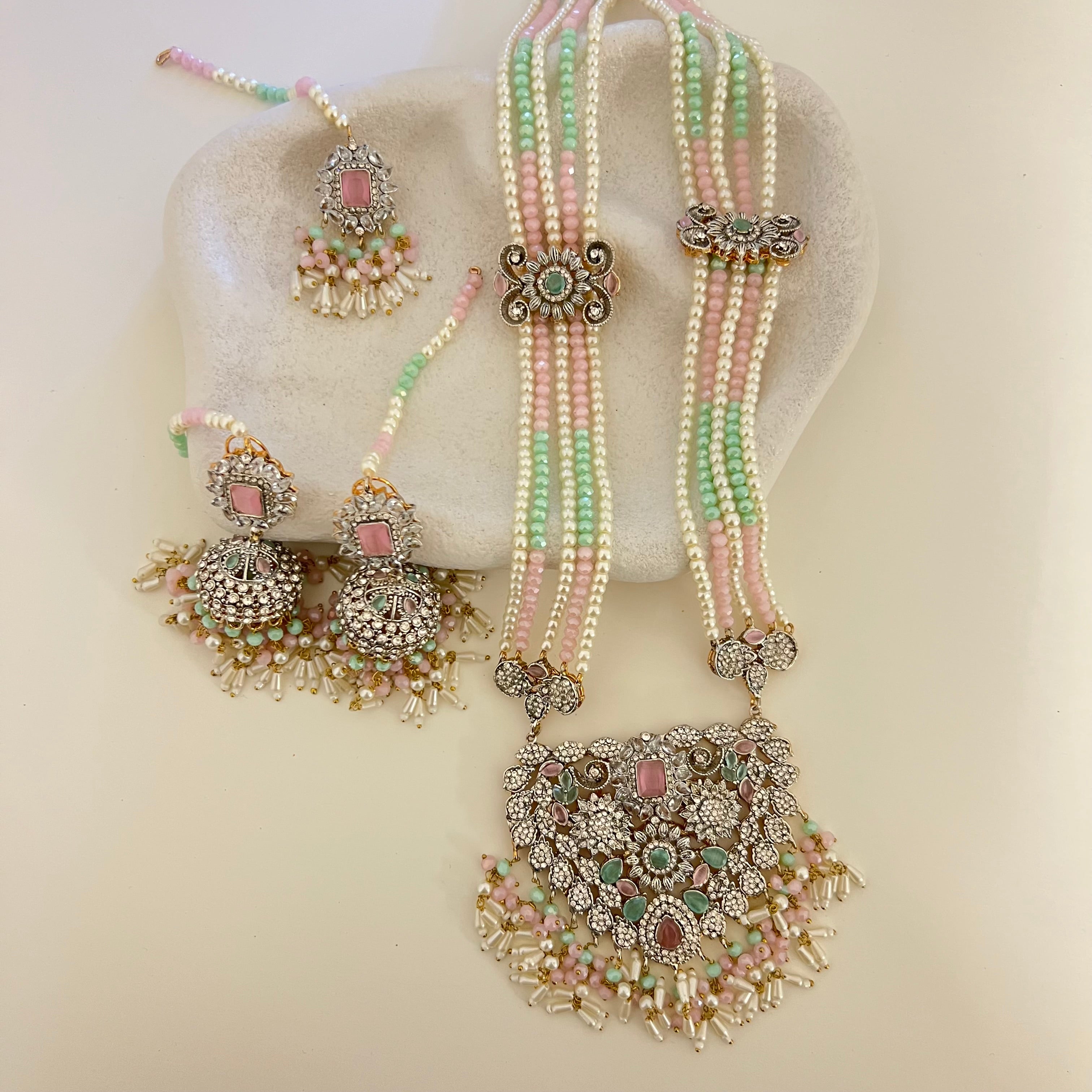 Alisha Long Necklace Set